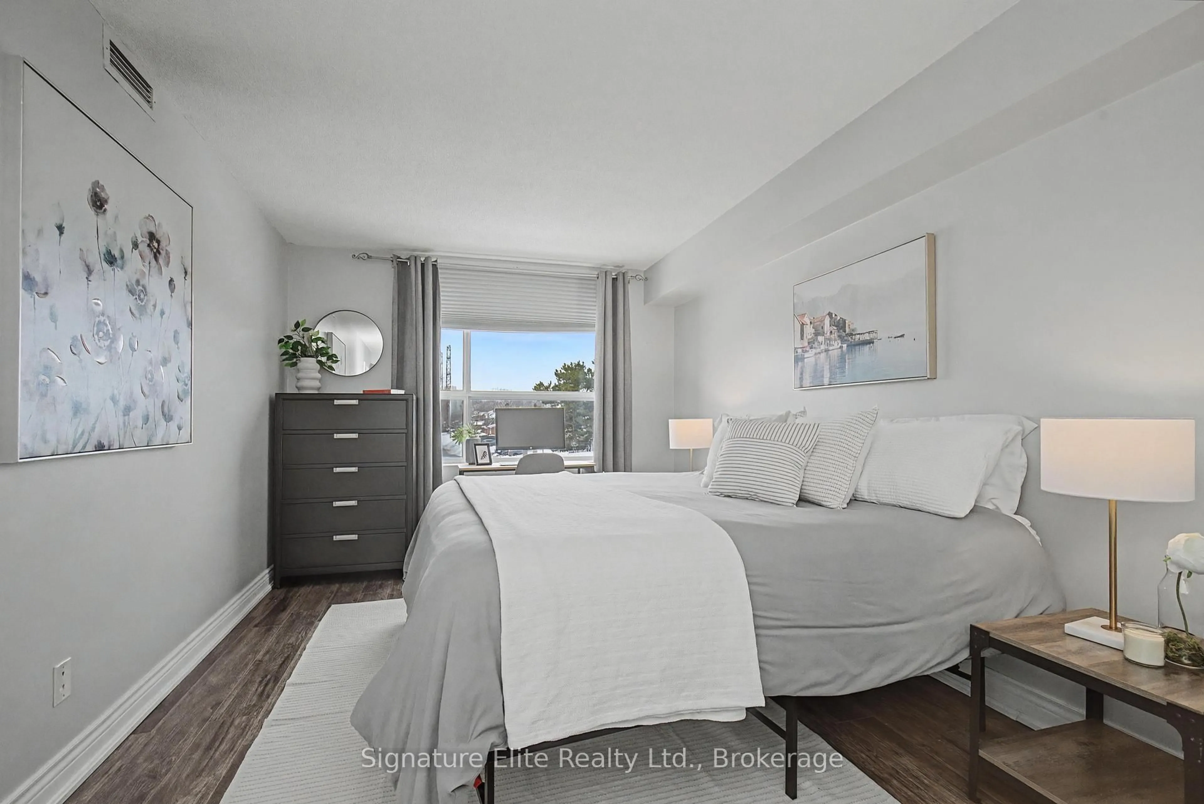 Bedroom with bed, unknown for 1655 Pickering Pkwy #204, Pickering Ontario L1V 6L3