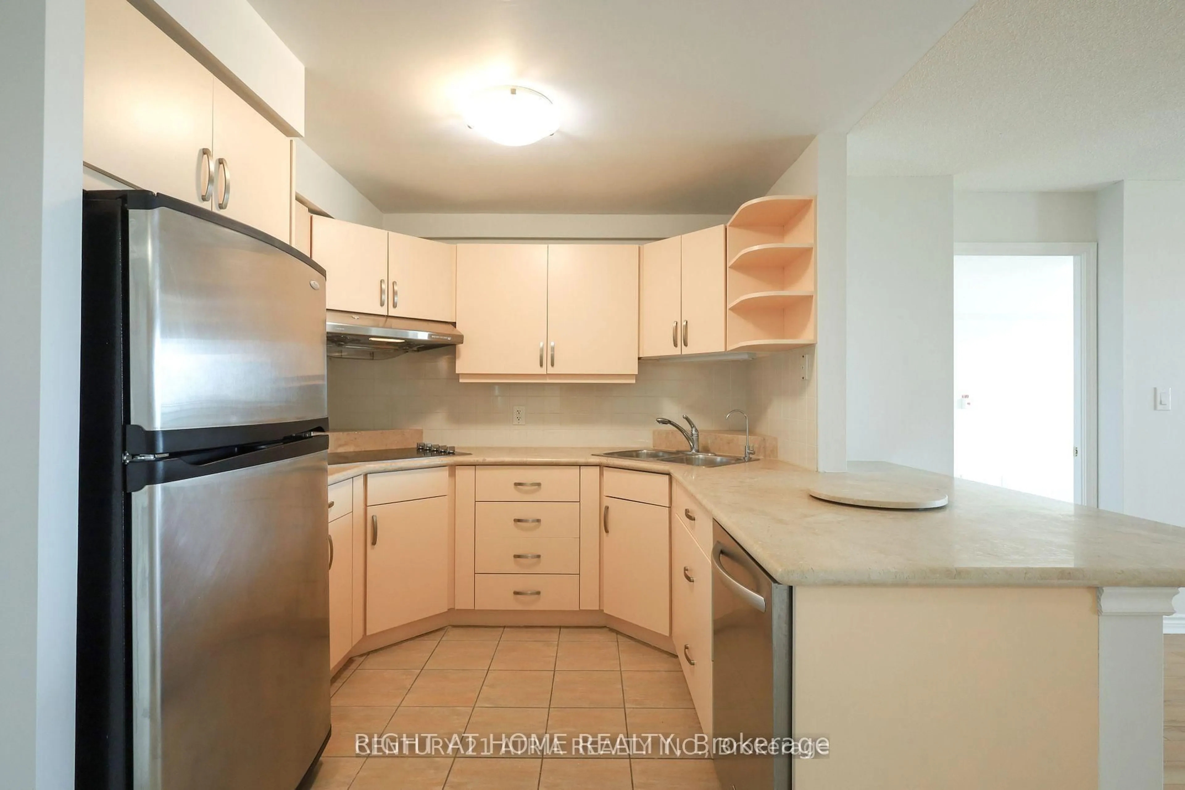 Standard kitchen, unknown for 2020 Mcnicoll Ave #719, Toronto Ontario M1V 0B5