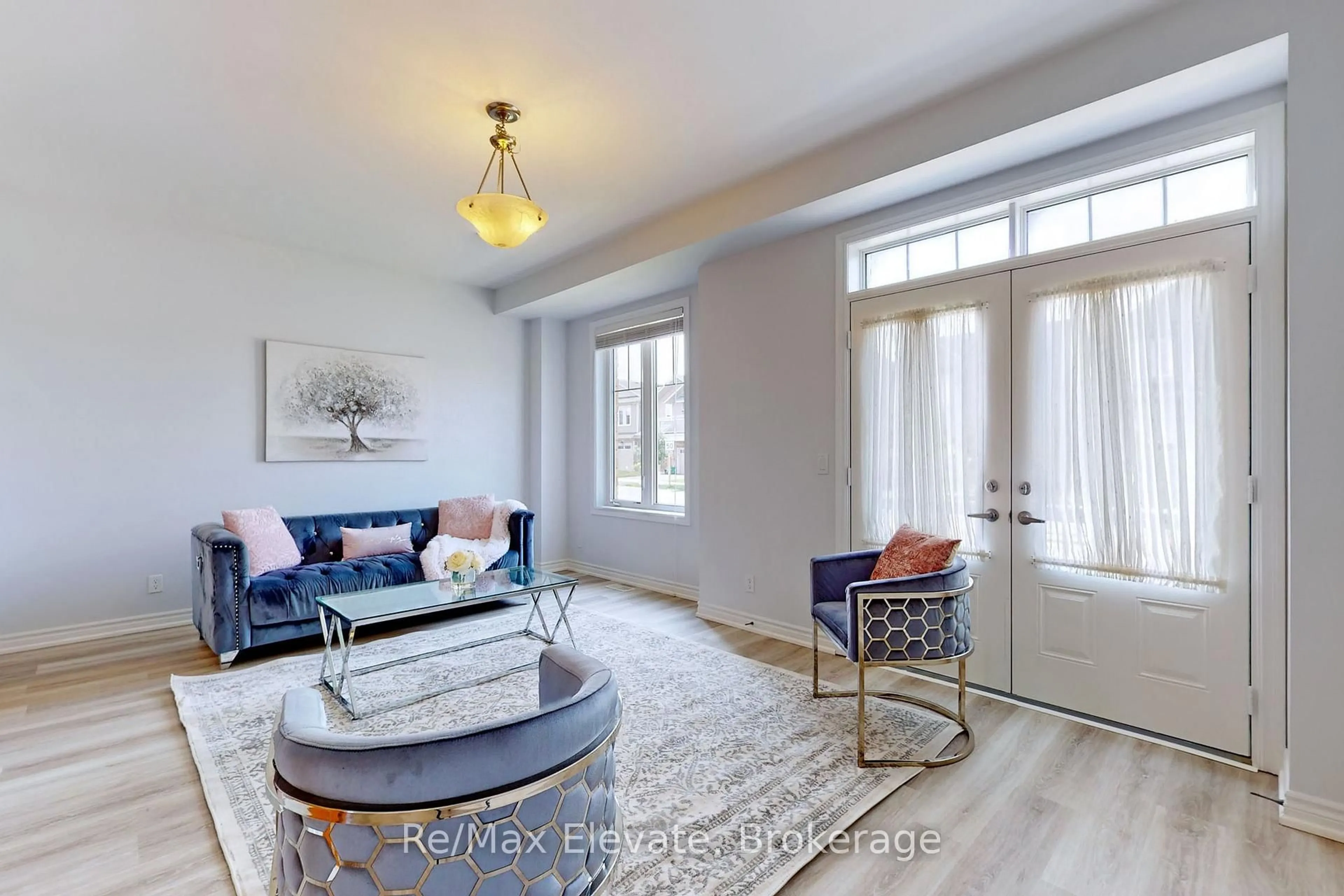 Living room with furniture, unknown for 101 Great Gabe Gate, Oshawa Ontario L1L 0J4