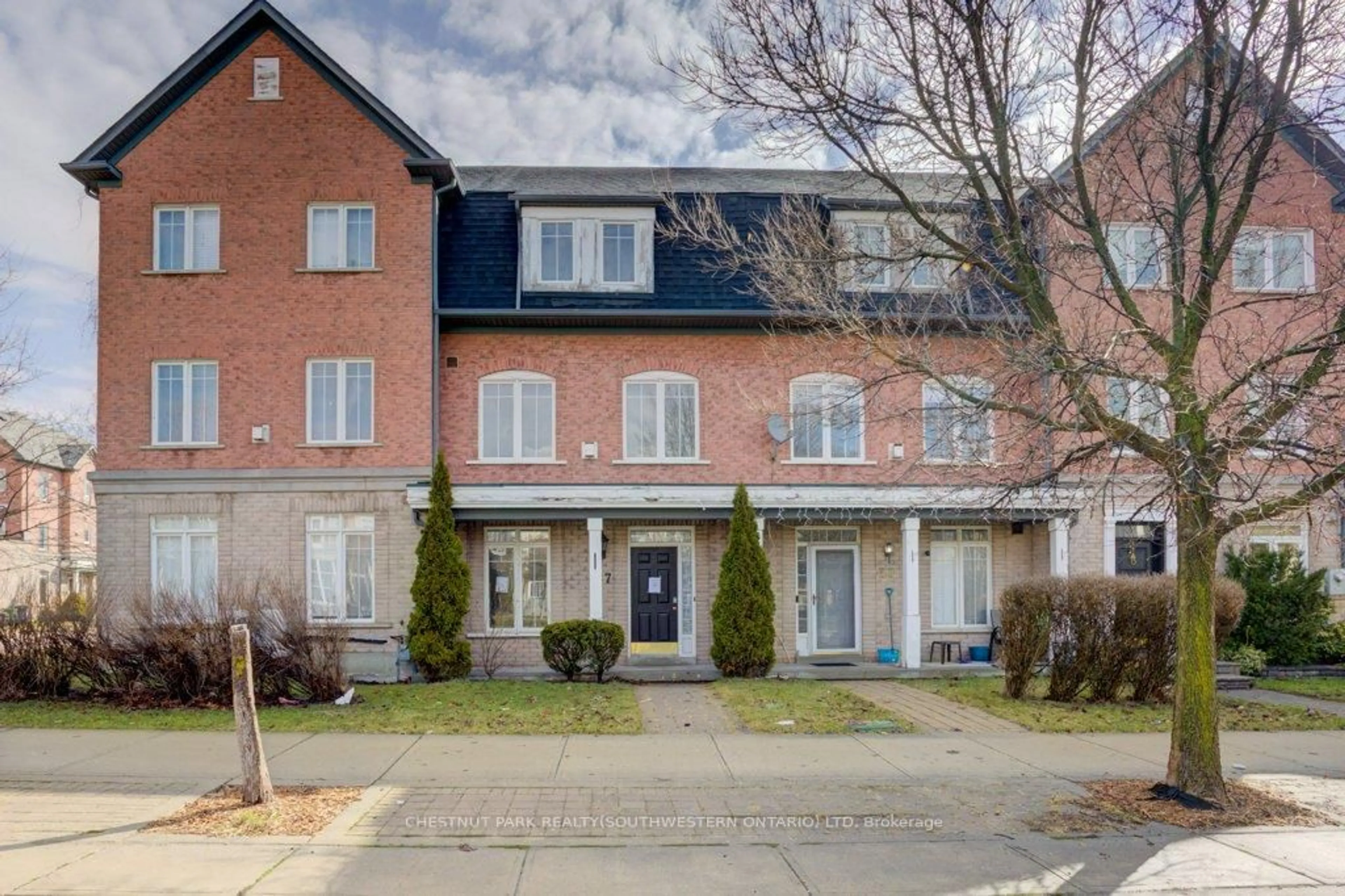 Home with brick exterior material, street for 37 Port Union Rd, Toronto Ontario M1C 5J3