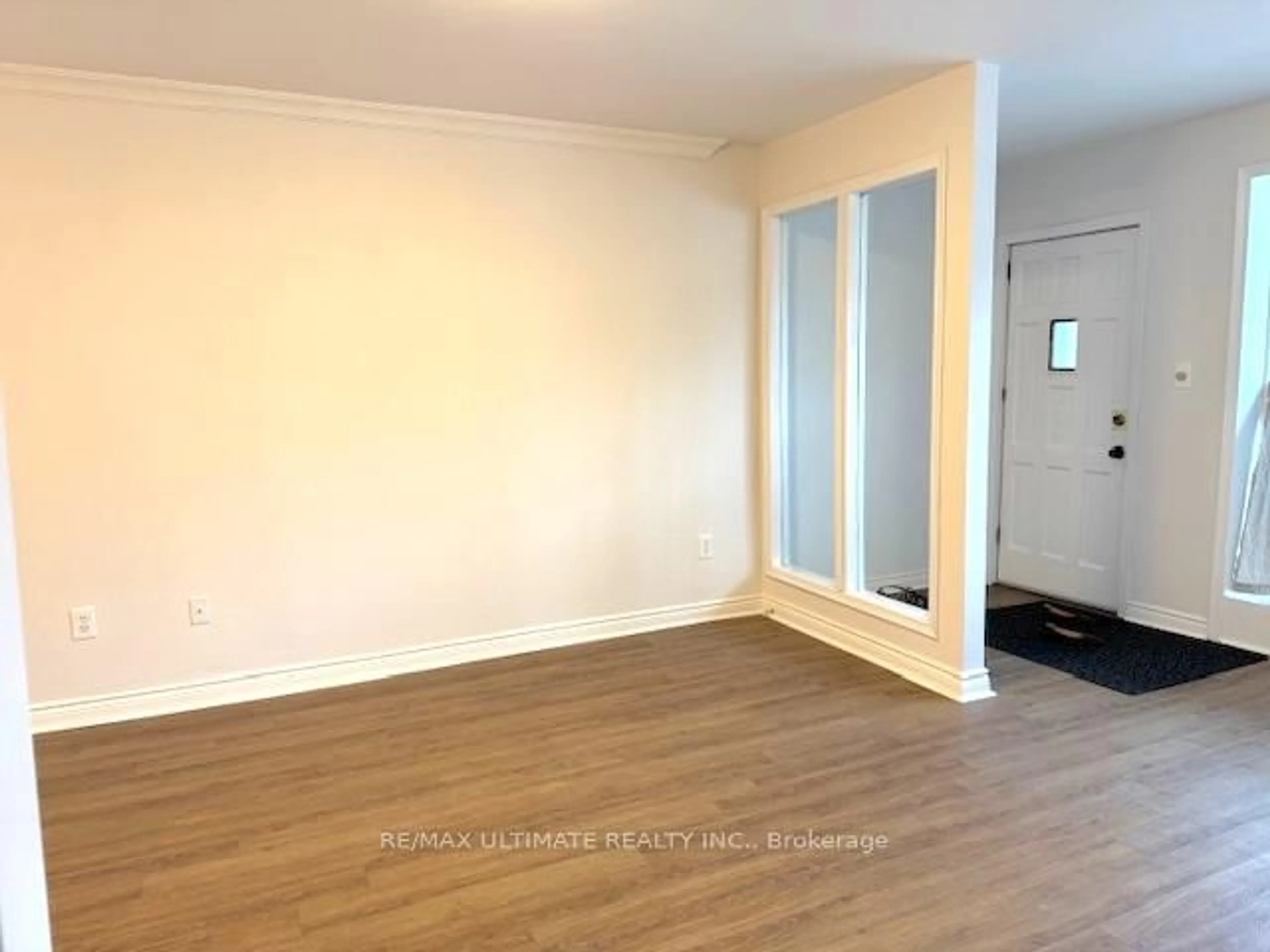 A pic of a room for 103 Wiley Ave, Toronto Ontario M4J 3W5