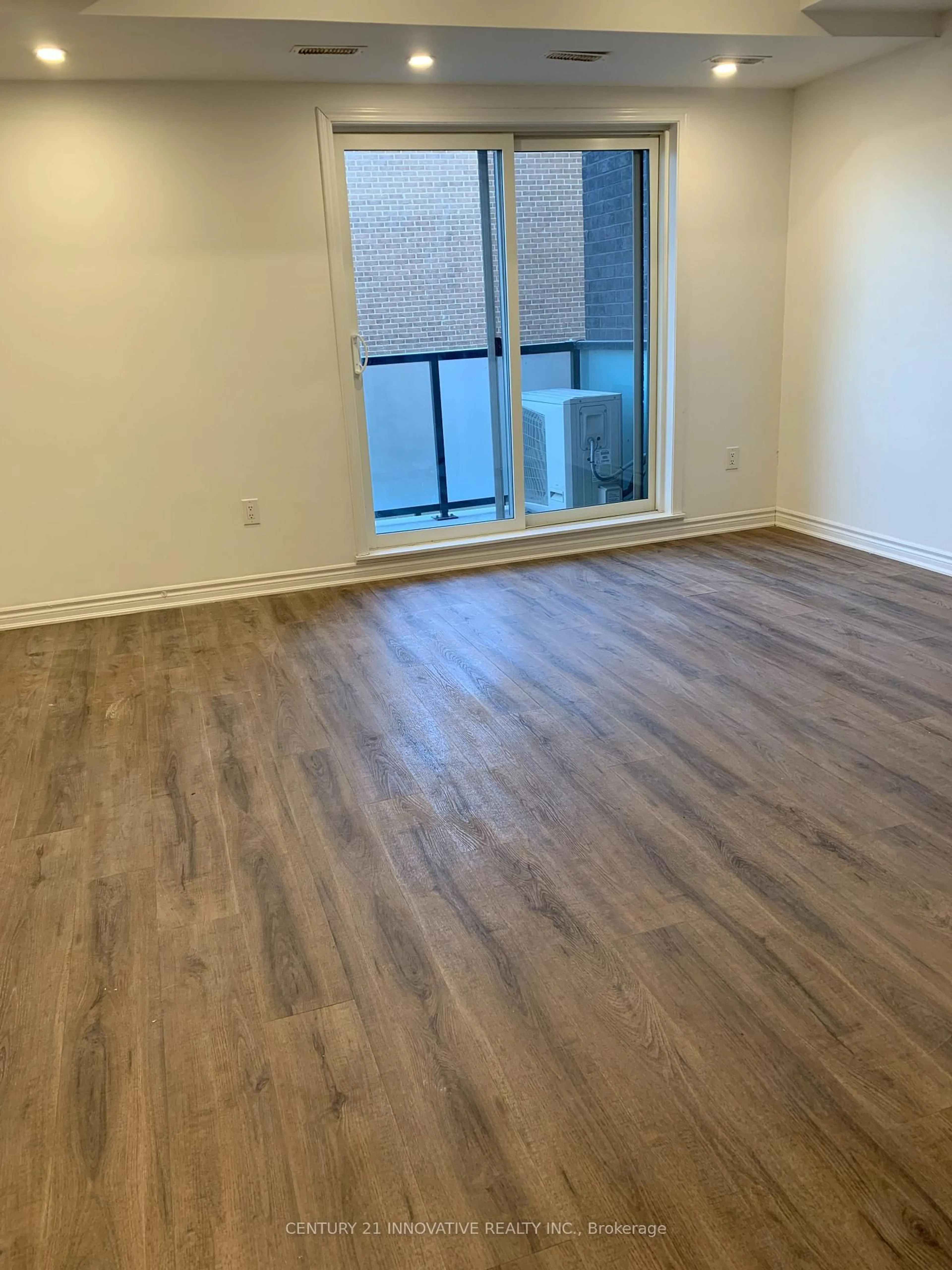 A pic of a room for 2791 Eglinton Ave #511, Toronto Ontario M1J 0B3
