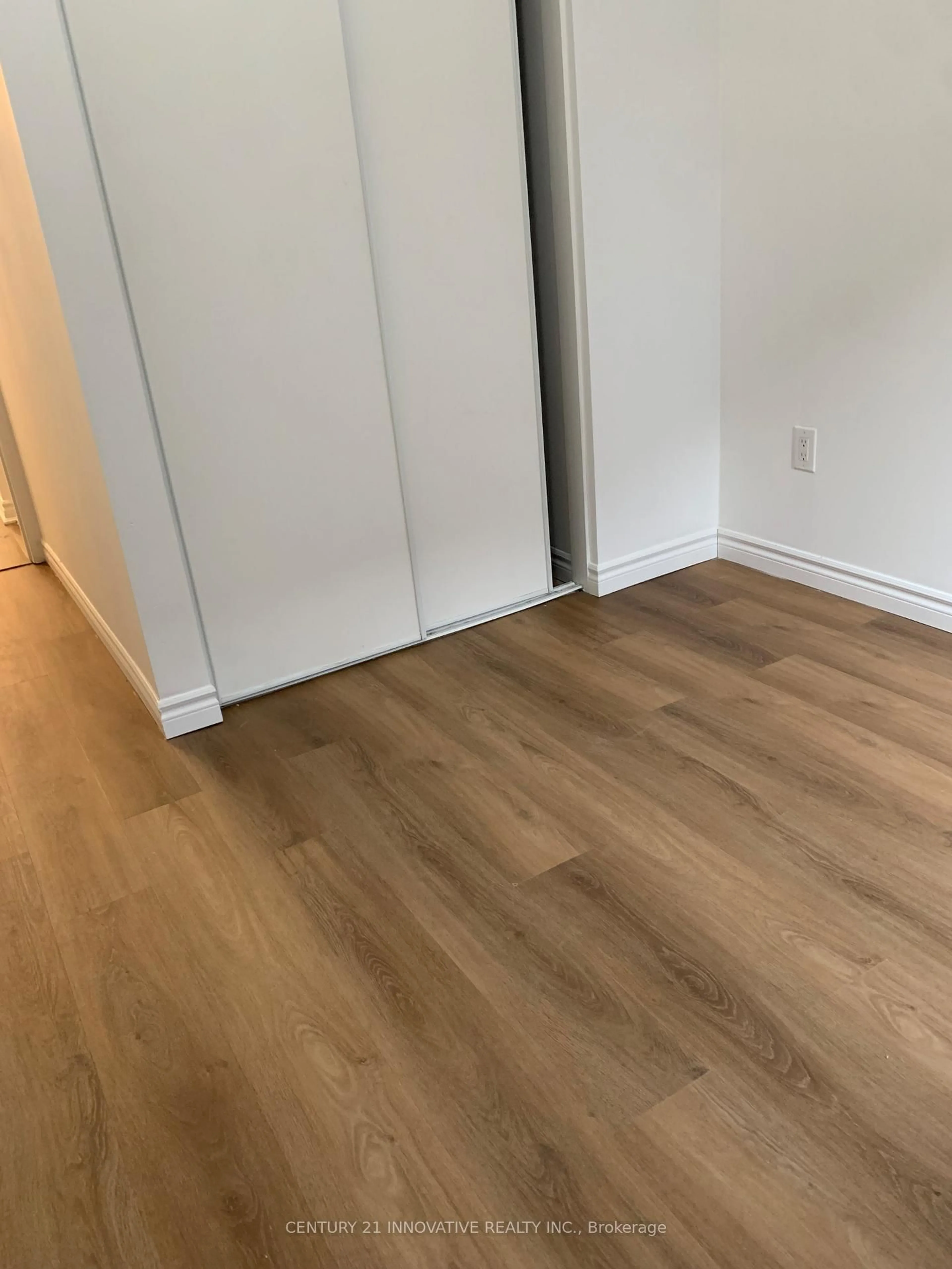 A pic of a room for 2791 Eglinton Ave #511, Toronto Ontario M1J 0B3