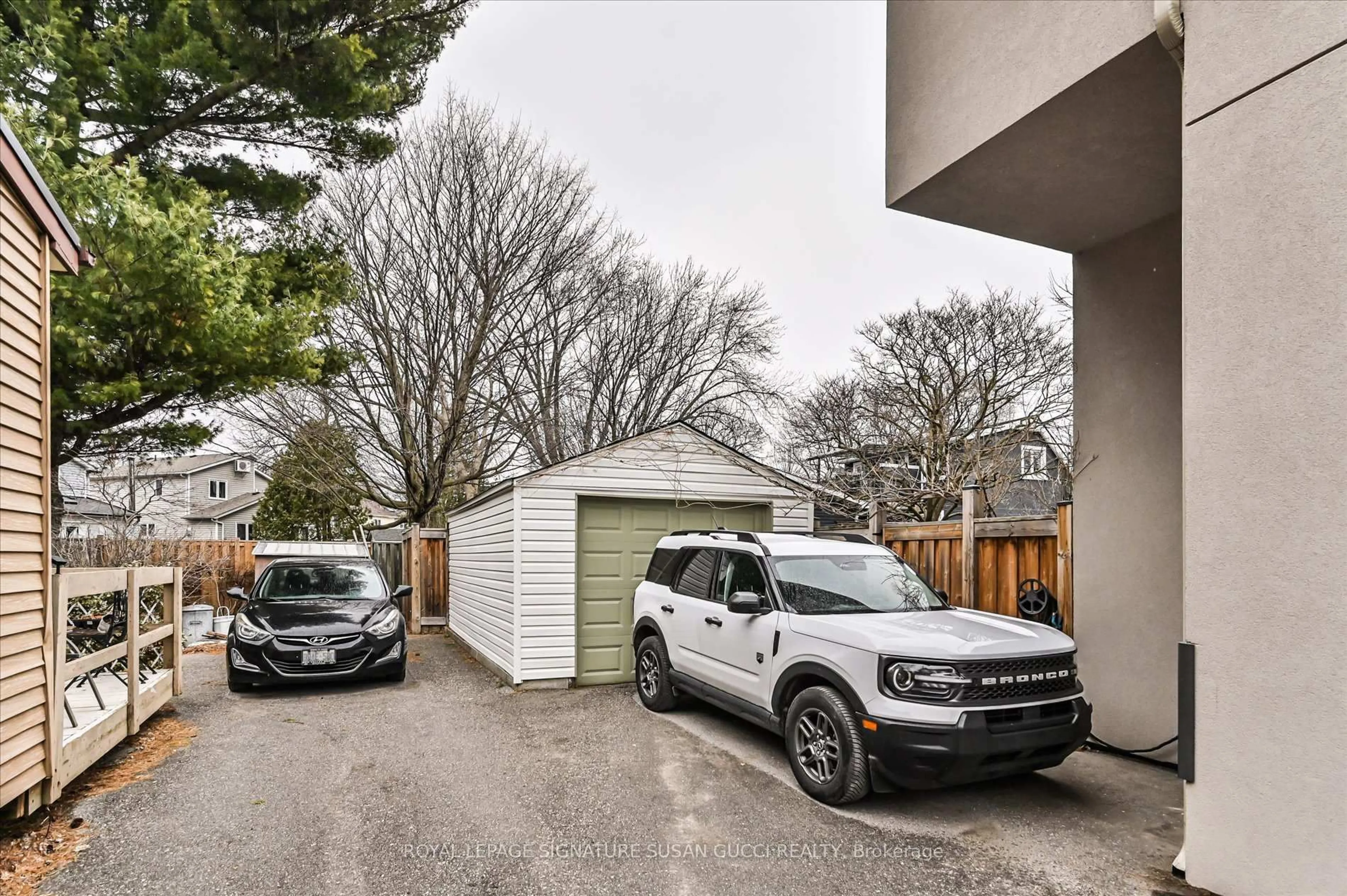 Indoor garage for 20 Warvet Cres, Toronto Ontario M4B 1P3