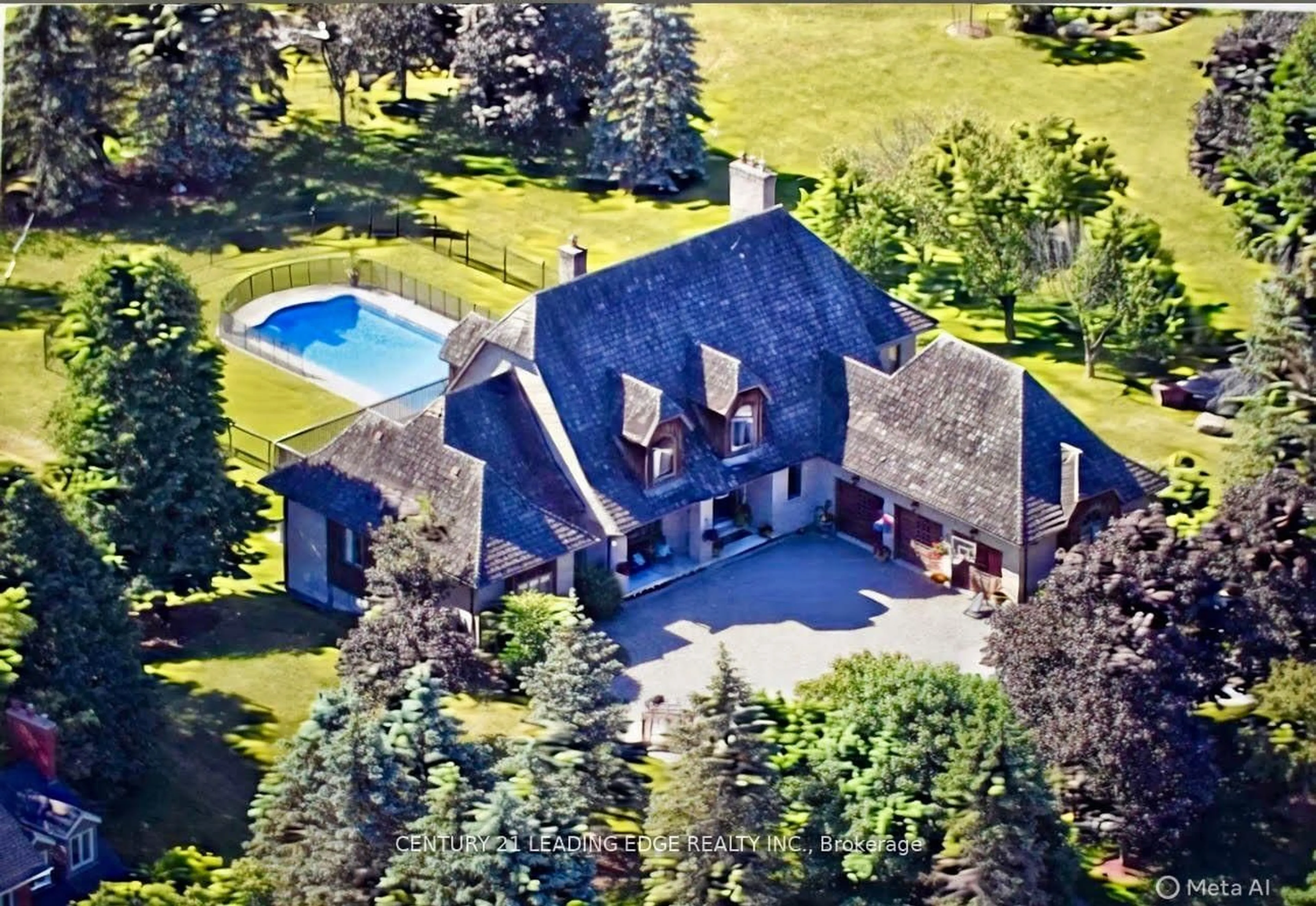 A pic from outside/outdoor area/front of a property/back of a property/a pic from drone, street for 21 Buggey Lane, Ajax Ontario L1Z 1X4