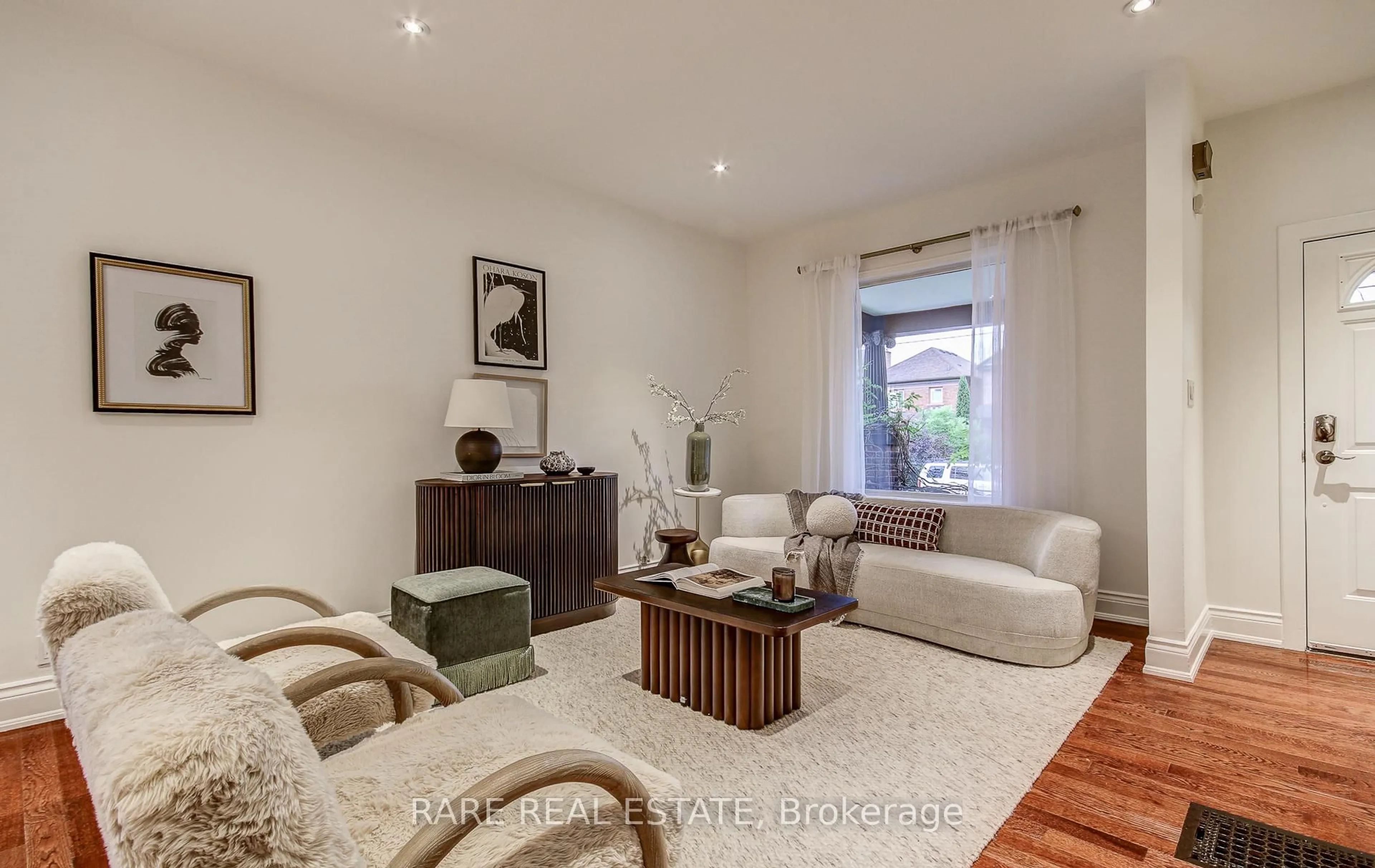 Living room with furniture, unknown for 965 Logan Ave, Toronto Ontario M4K 3E6