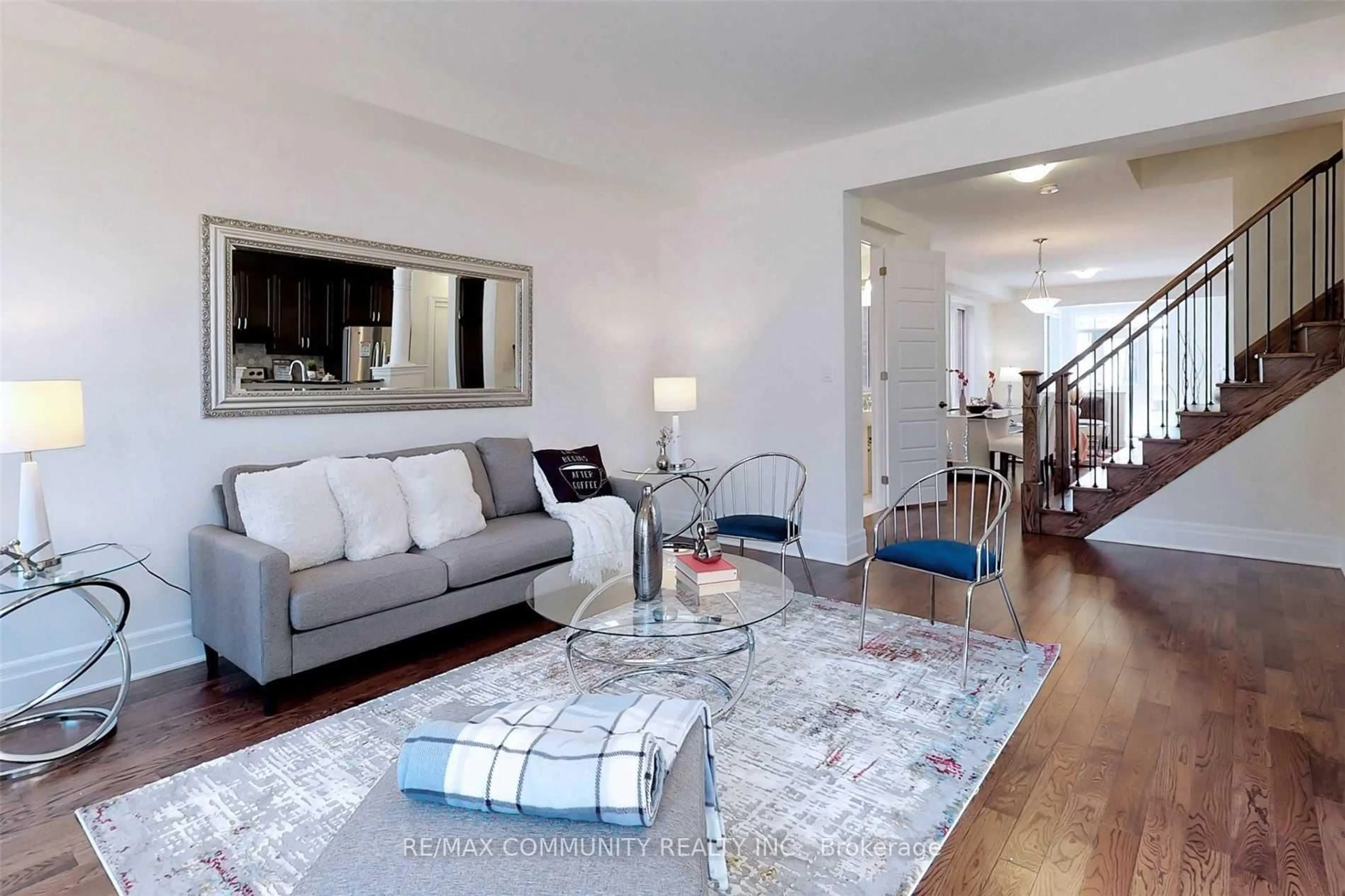 Living room with furniture, unknown for 190 Westfield Dr, Whitby Ontario L1P 0G2