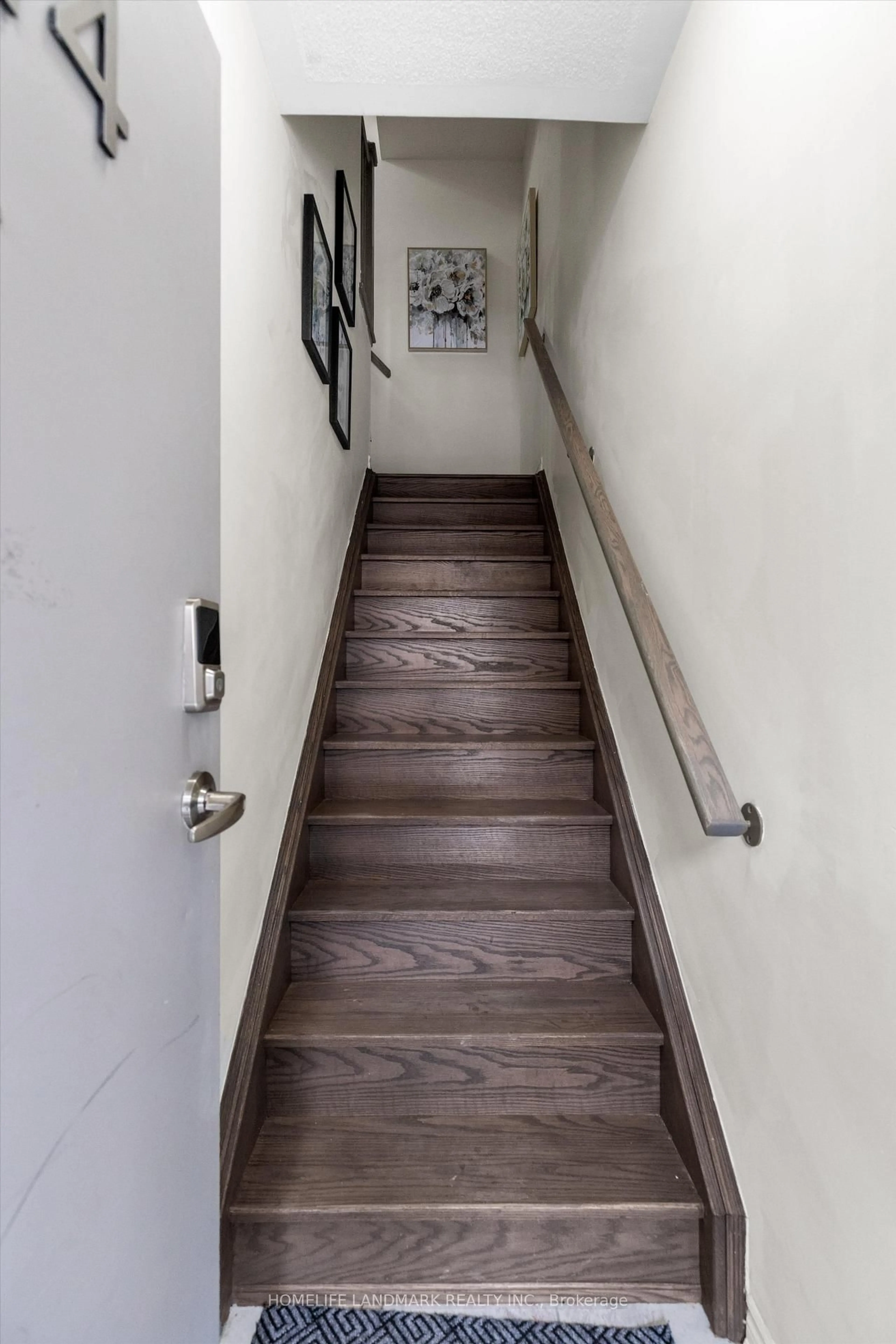 Stairs for 1085 Danforth Rd #214, Toronto Ontario L3R 1A4