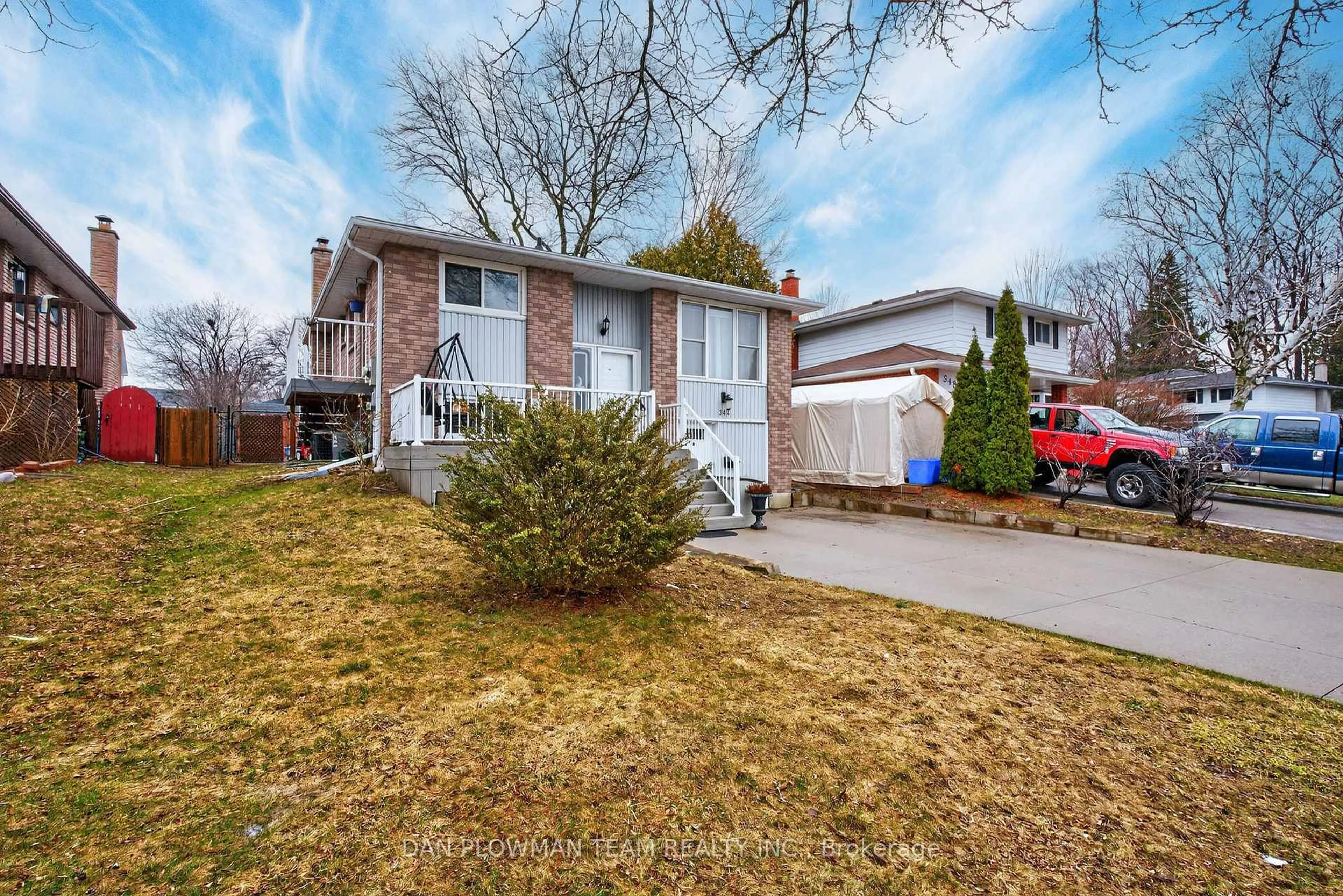 Home with brick exterior material, street for 344 Kensington Cres, Oshawa Ontario L1G 7S5
