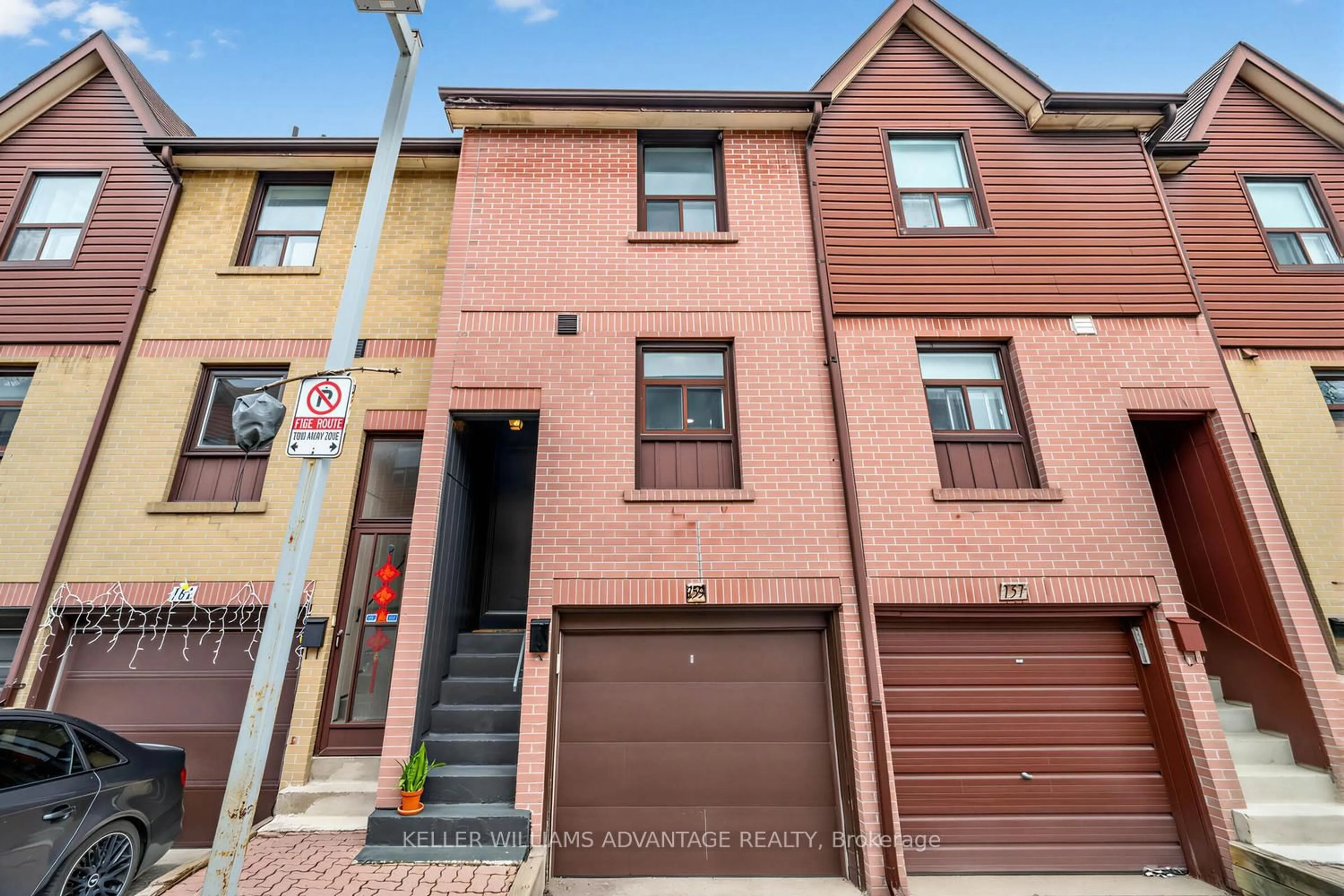 Home with brick exterior material, street for 275 Broadview Ave #159, Toronto Ontario M4M 3H5