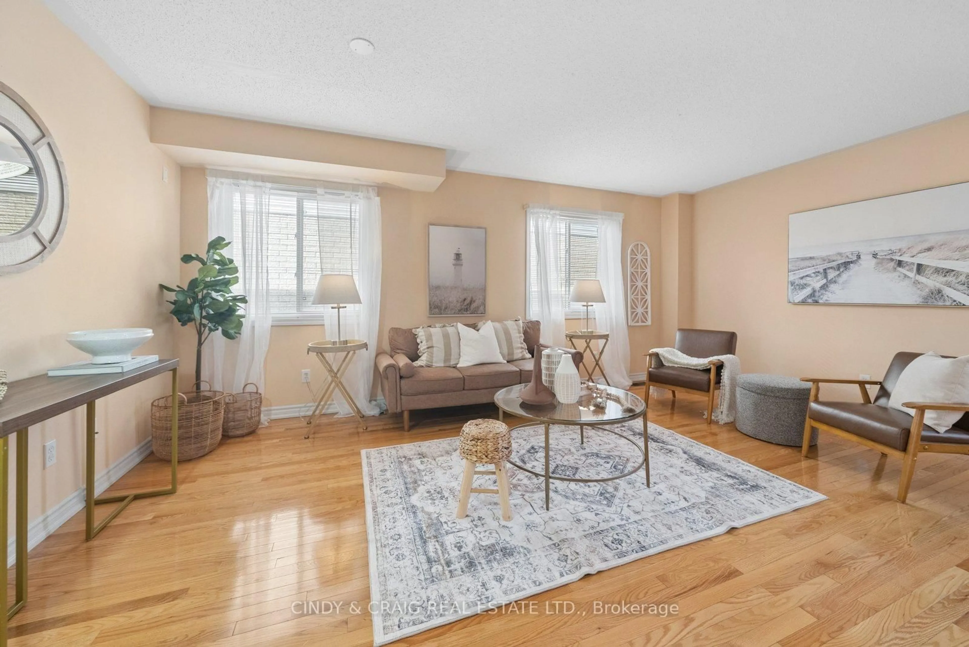 Living room with furniture, unknown for 127 Richfield Sq, Clarington Ontario L1E 3G3