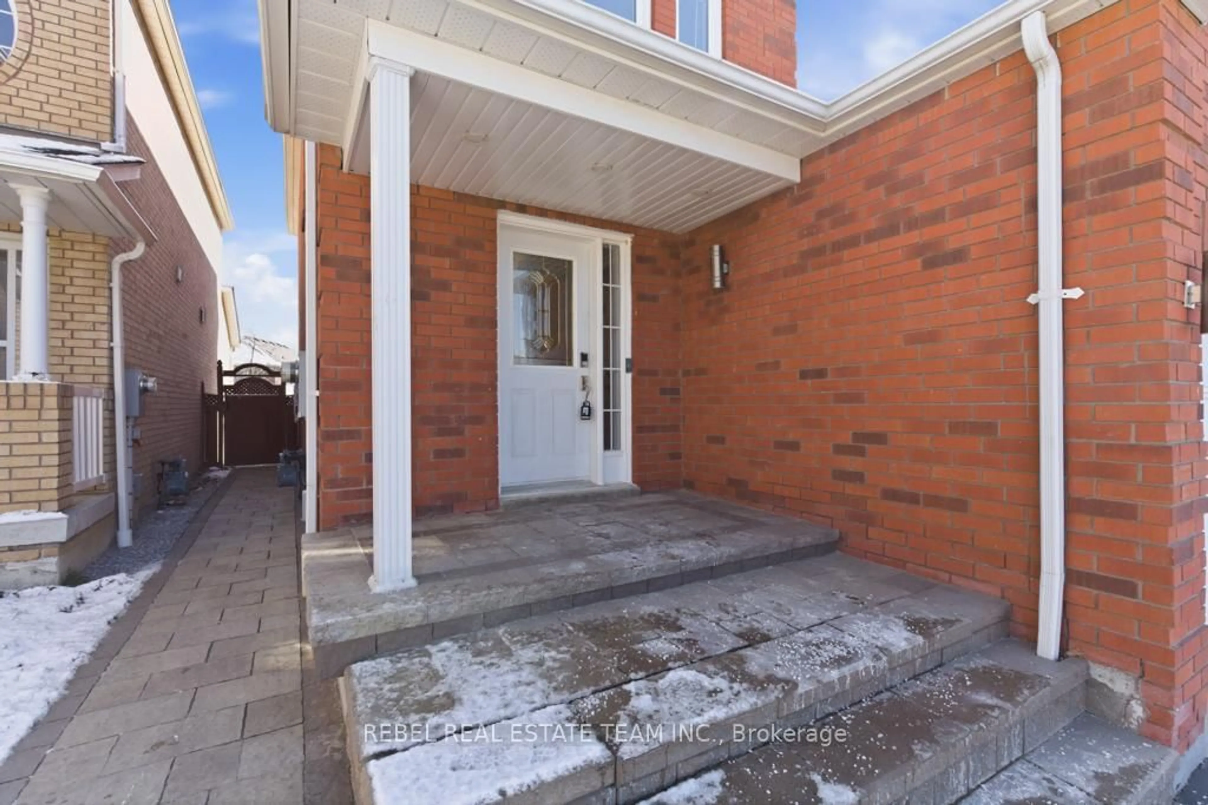 Unknown for 11 Booth Cres, Ajax Ontario L1Z 1H6