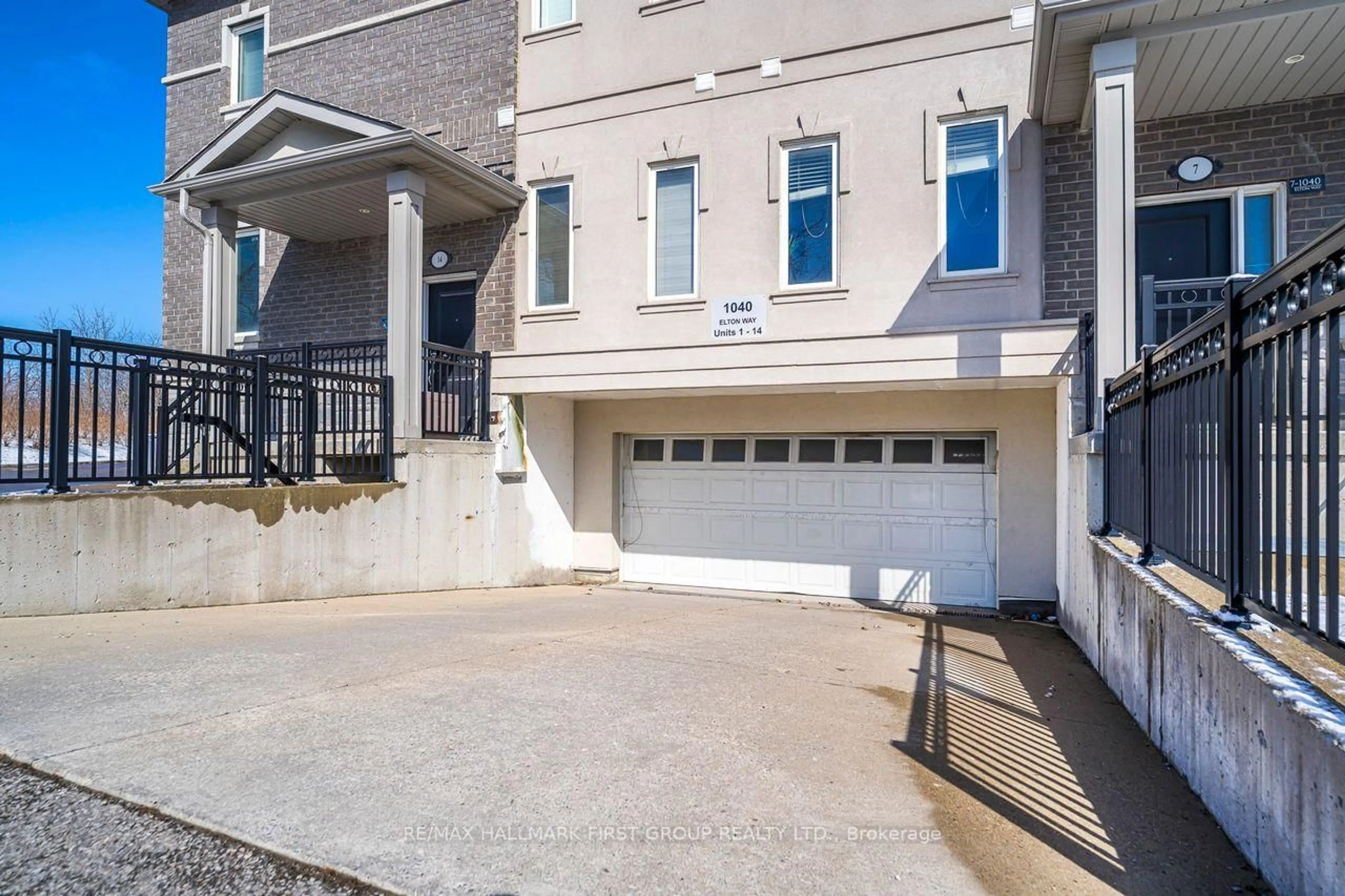 Unknown for 1040 Elton Way #10, Whitby Ontario L1N 0L3