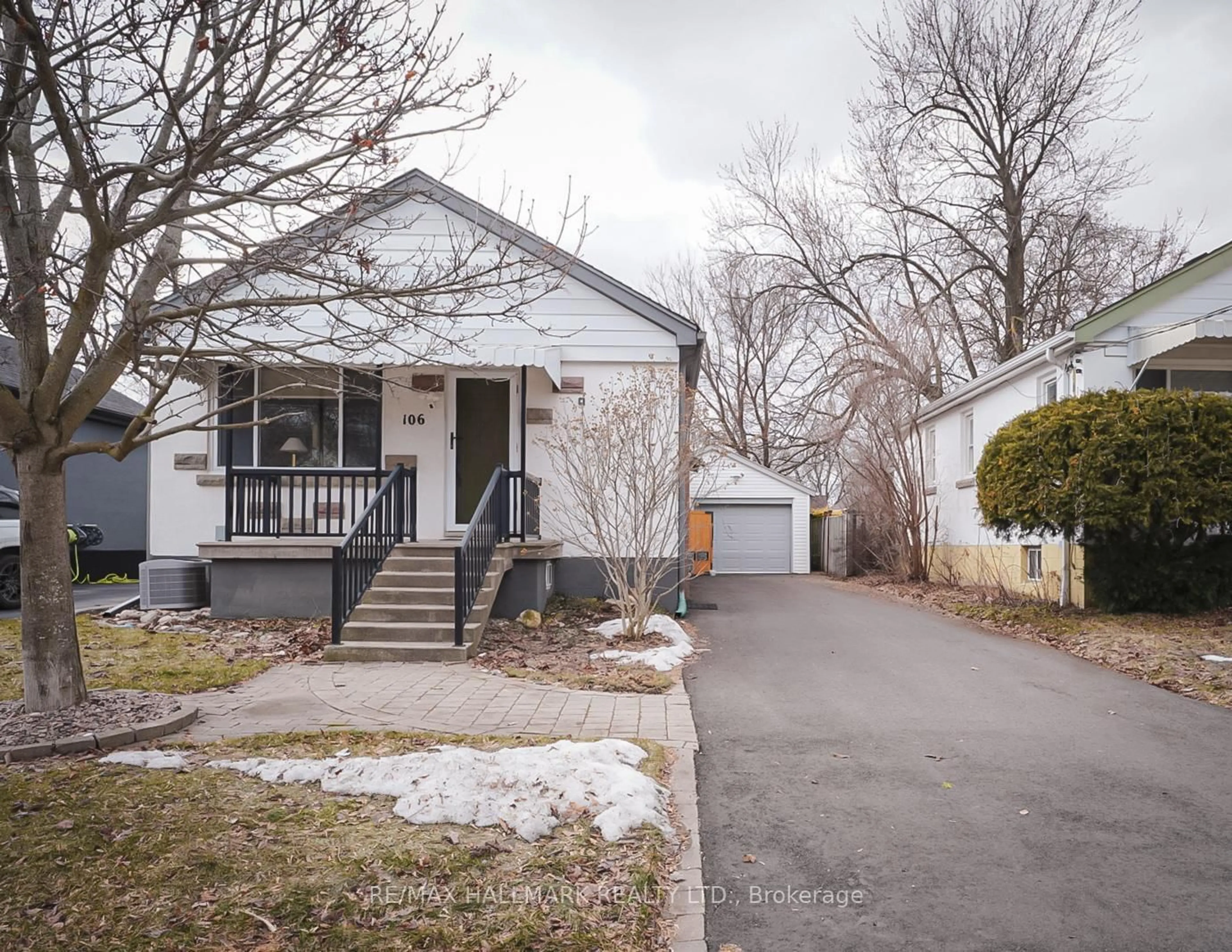 Unknown for 106 Phillip Ave, Toronto Ontario M1N 3R4