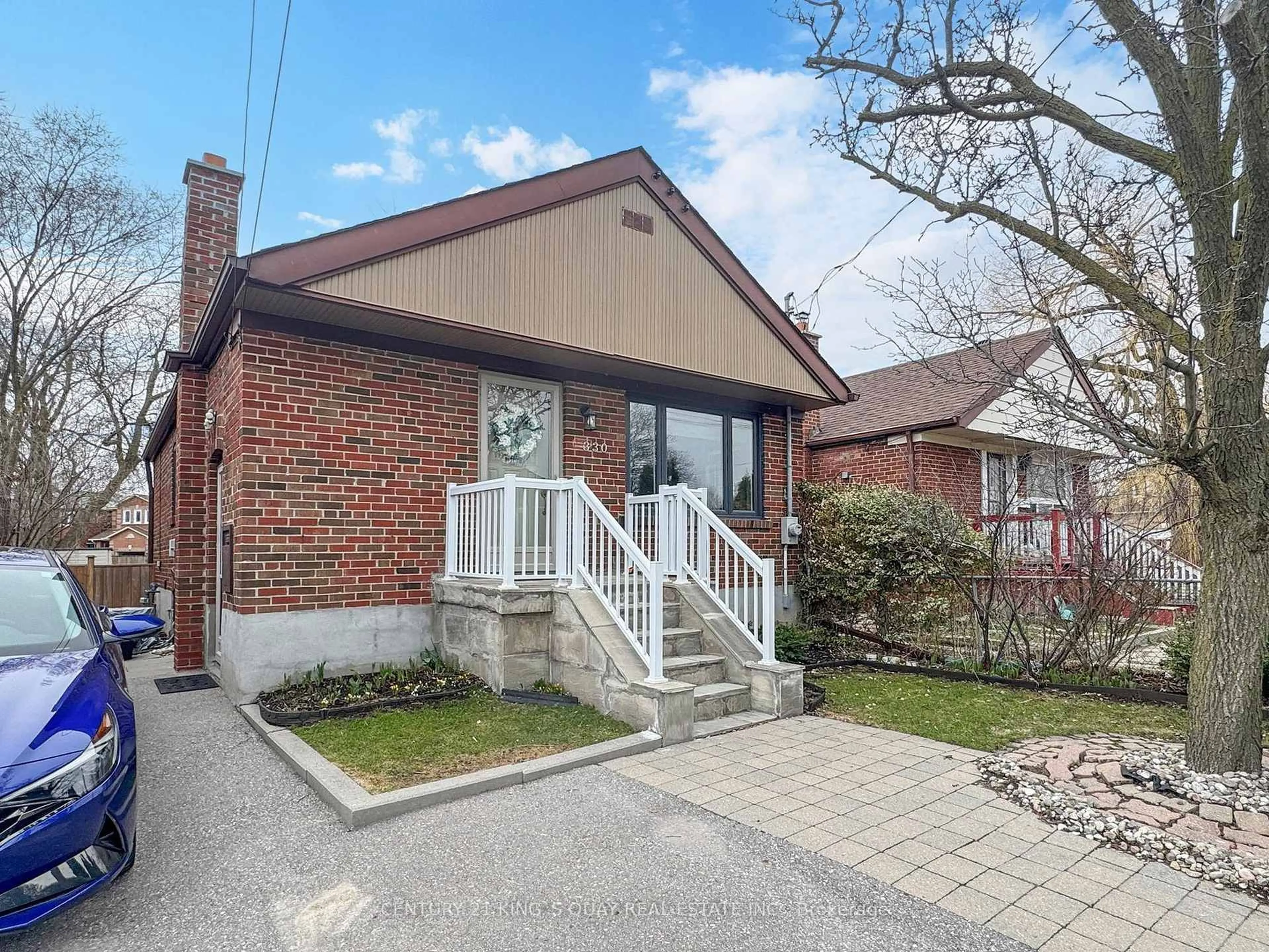 Home with brick exterior material, street for 330 Kennedy Rd, Toronto Ontario M1N 3P7