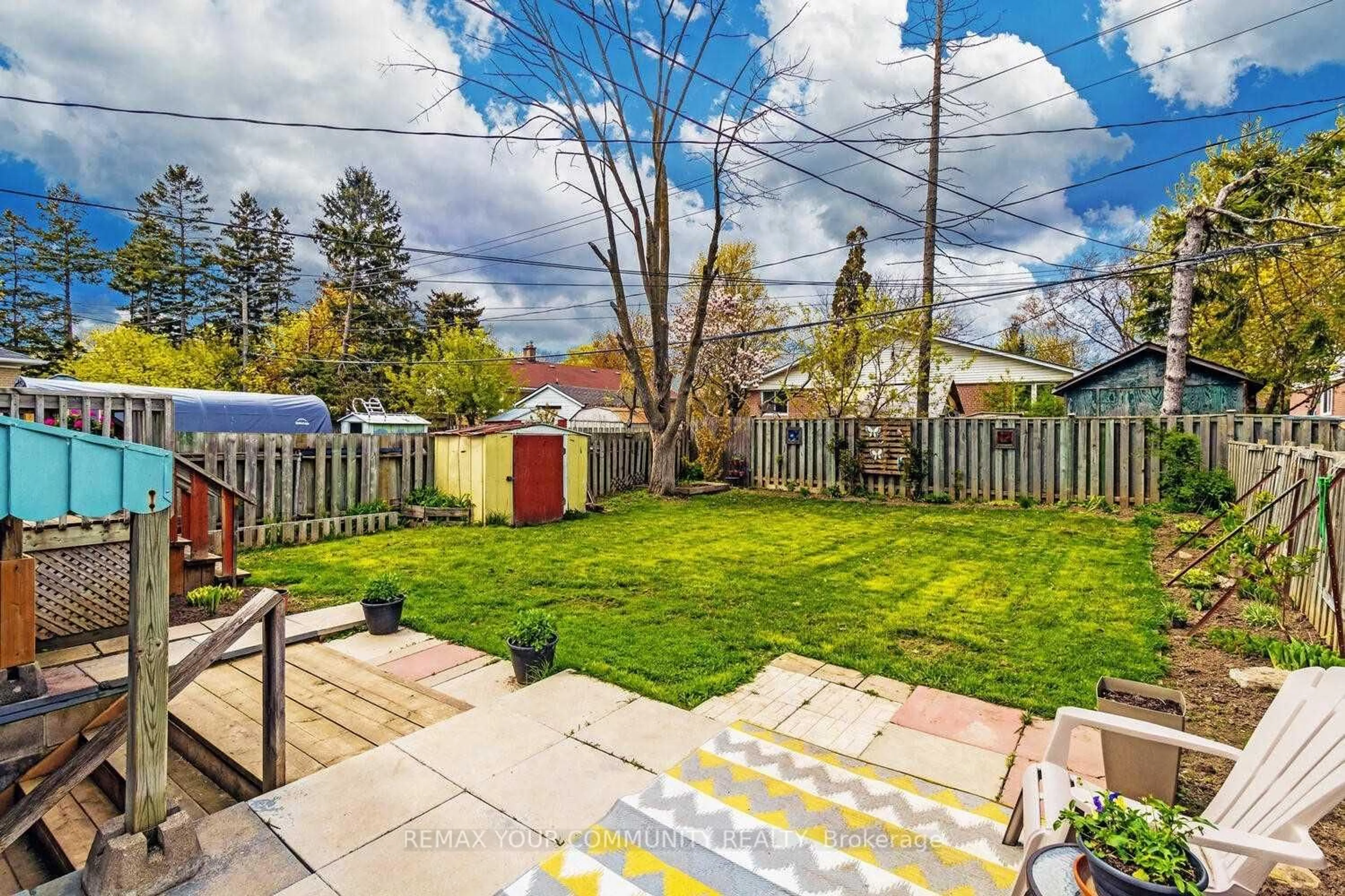 Patio, street for 75 Tulloch Dr, Ajax Ontario L1S 2S3