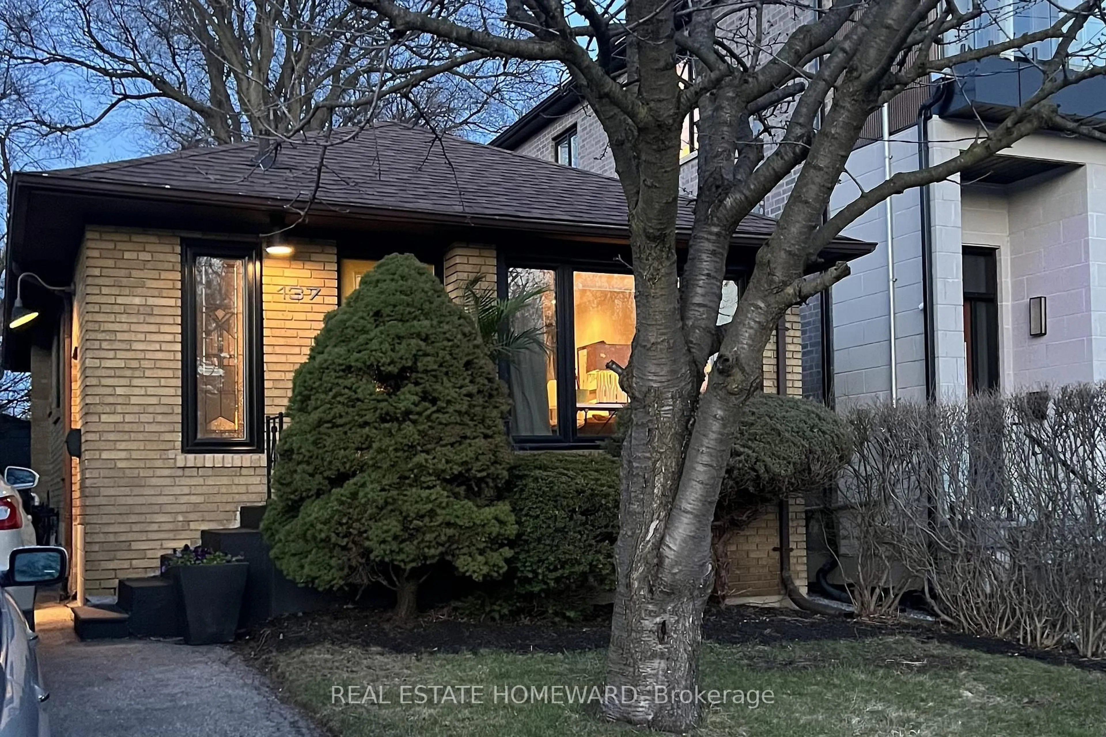 Home with brick exterior material, street for 137 Preston St, Toronto Ontario M1N 3N4