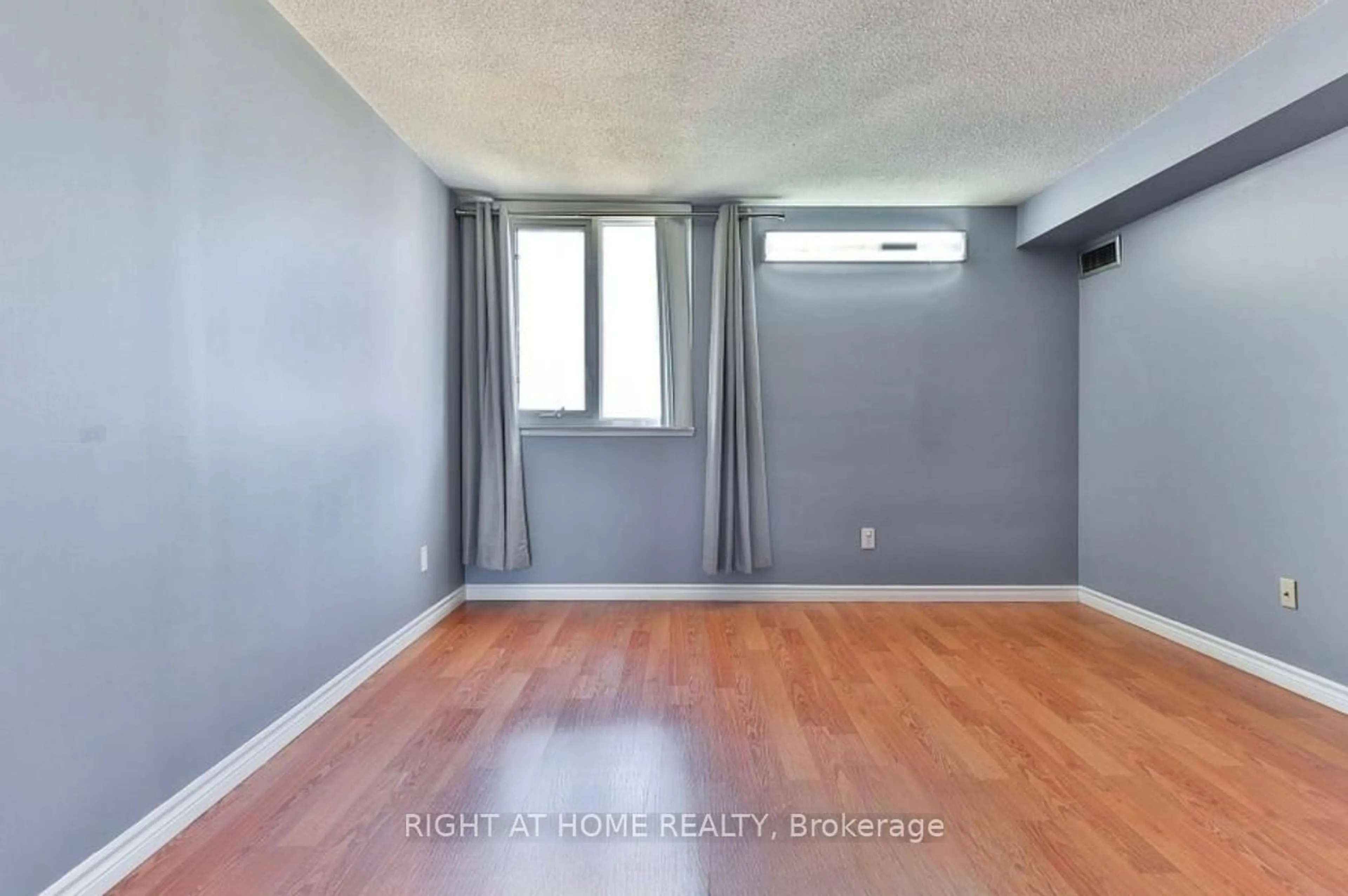 A pic of a room for 15 Sewells Rd #1005, Toronto Ontario M1B 3J7