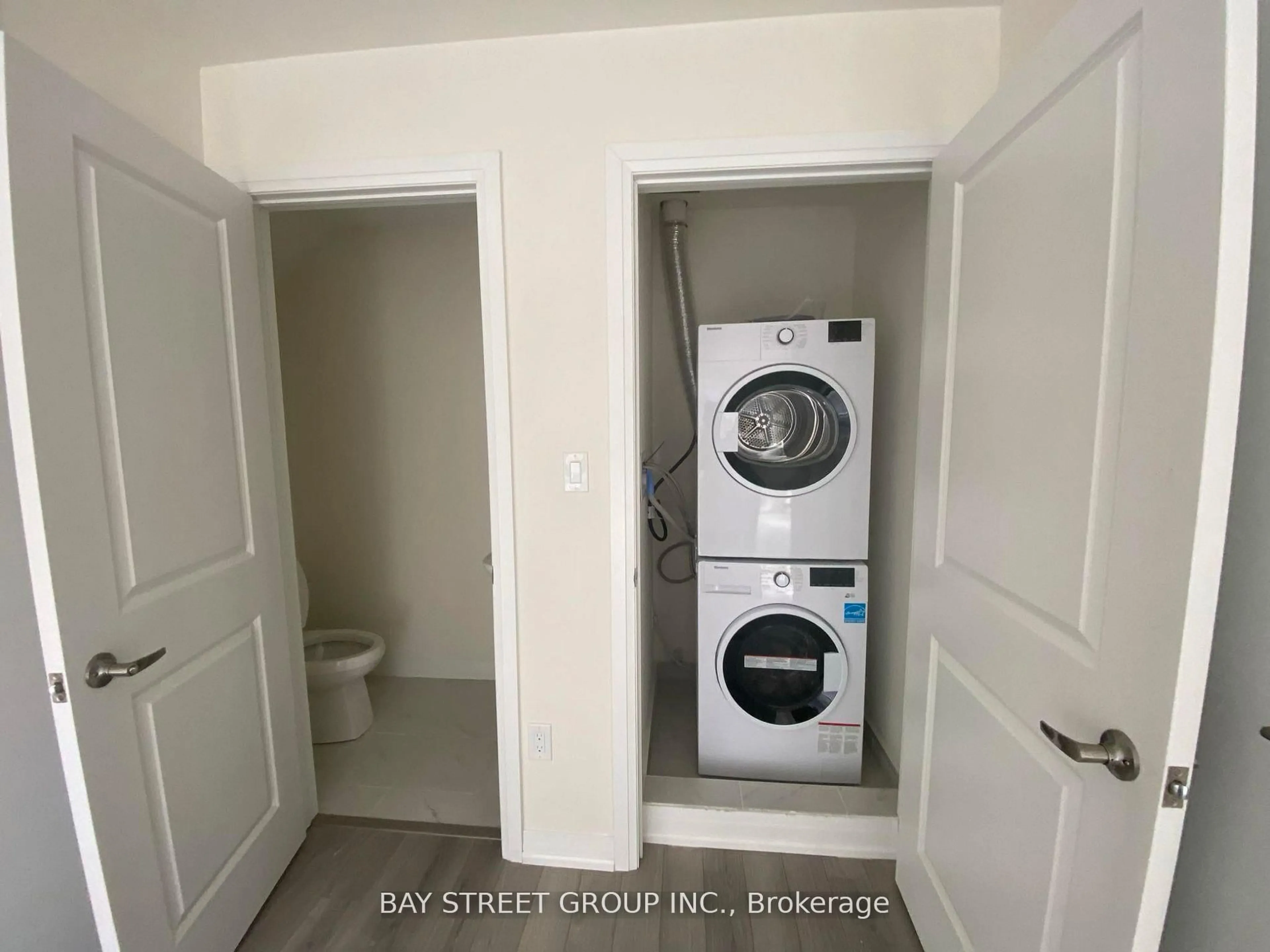 Laundry room for 245 McLevin Ave ## 16, Toronto Ontario M1B 0E8
