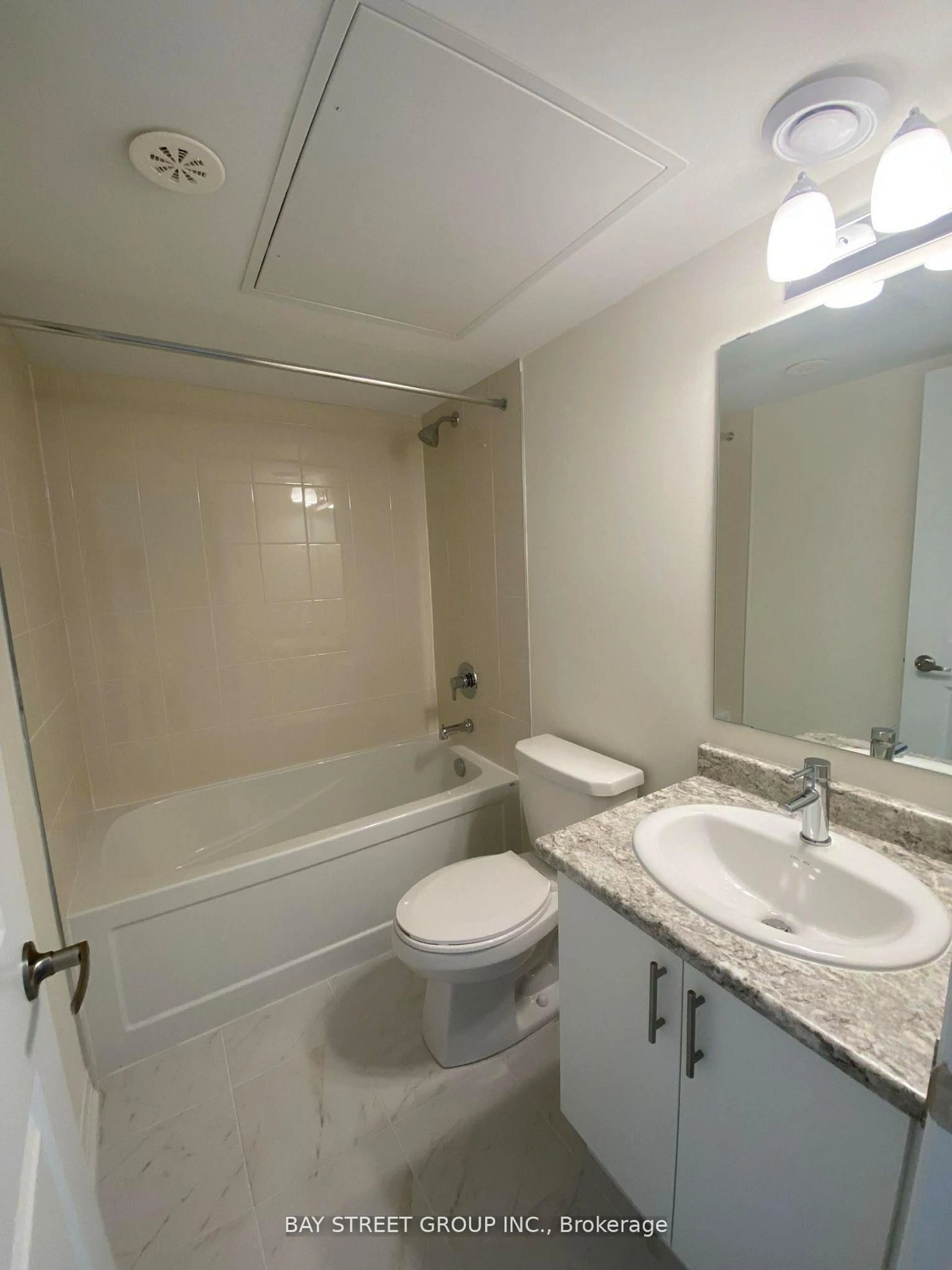 Standard bathroom, unknown for 245 McLevin Ave ## 16, Toronto Ontario M1B 0E8