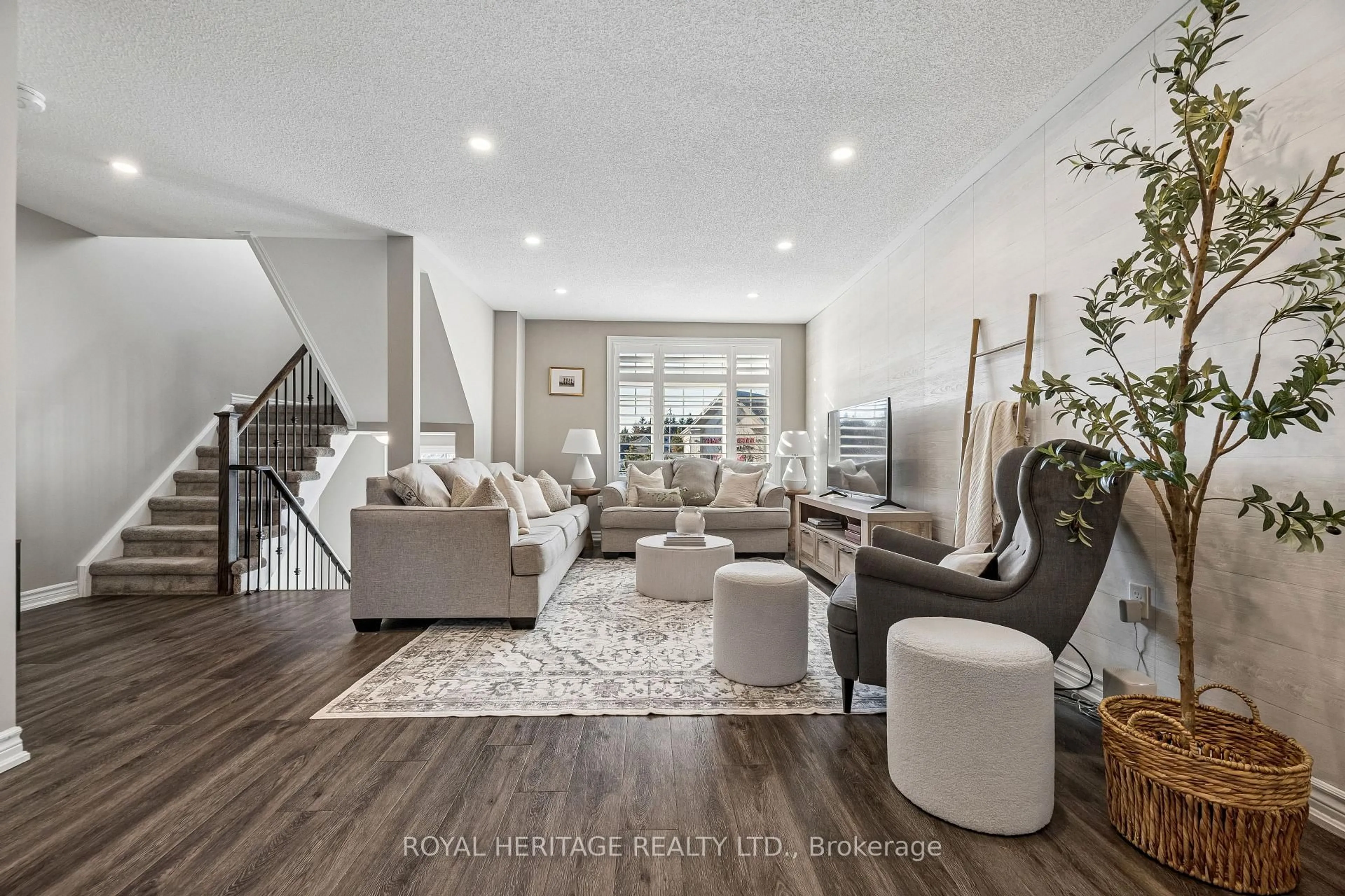 Living room with furniture, unknown for 54 Streathern Way, Clarington Ontario L1C 3X1