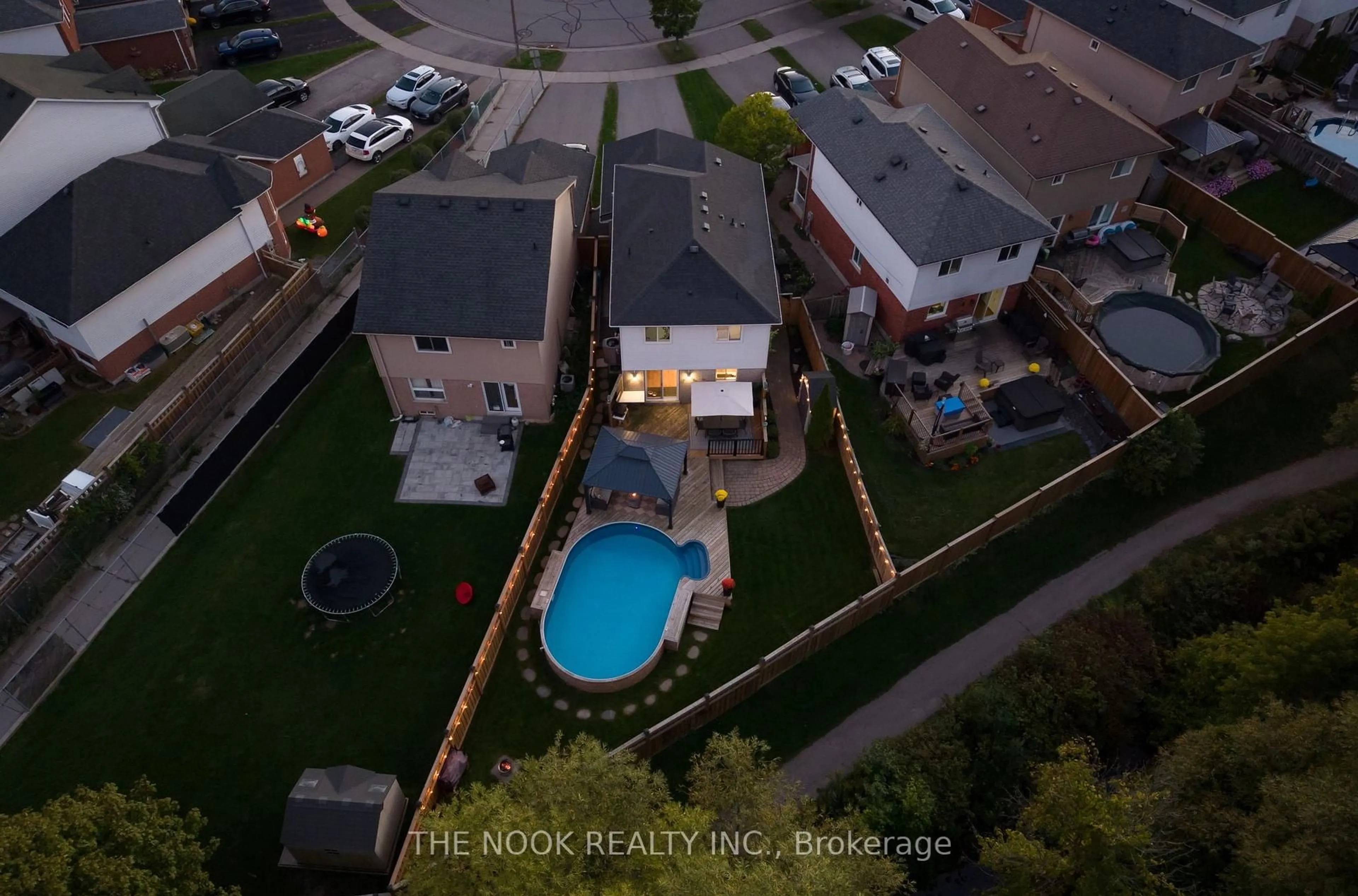 A pic from outside/outdoor area/front of a property/back of a property/a pic from drone, city buildings view from balcony for 33 Abernethy Cres, Clarington Ontario L1C 4Z1