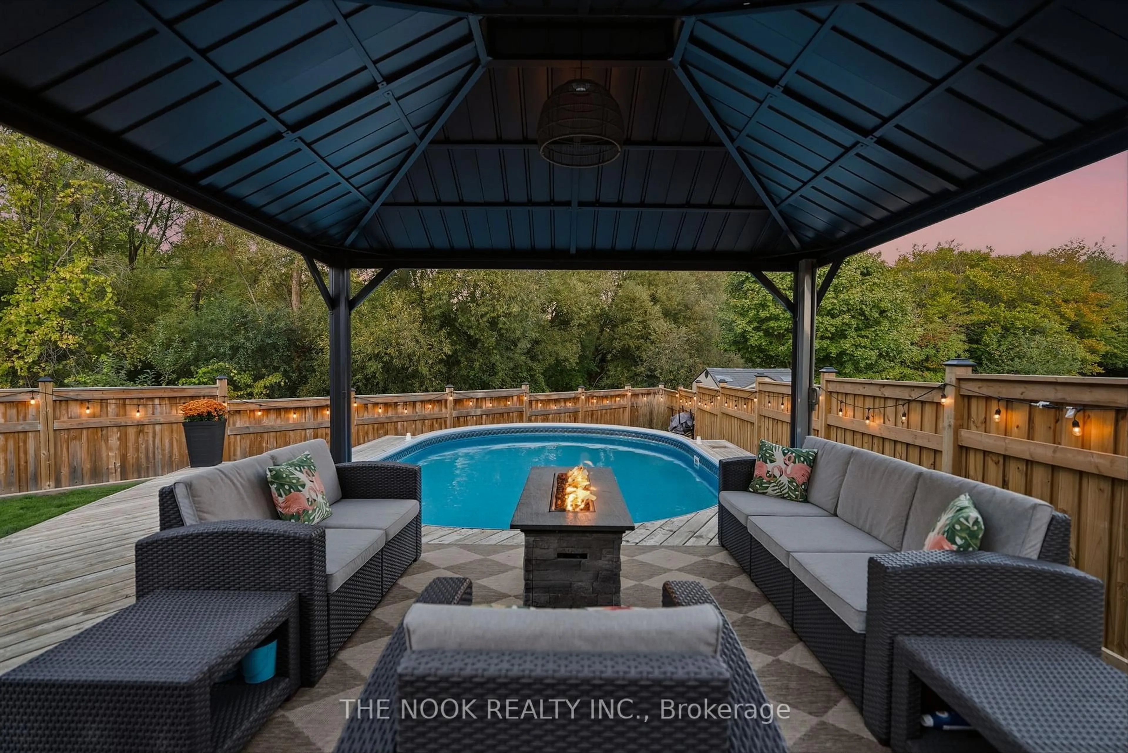 Pool for 33 Abernethy Cres, Clarington Ontario L1C 4Z1