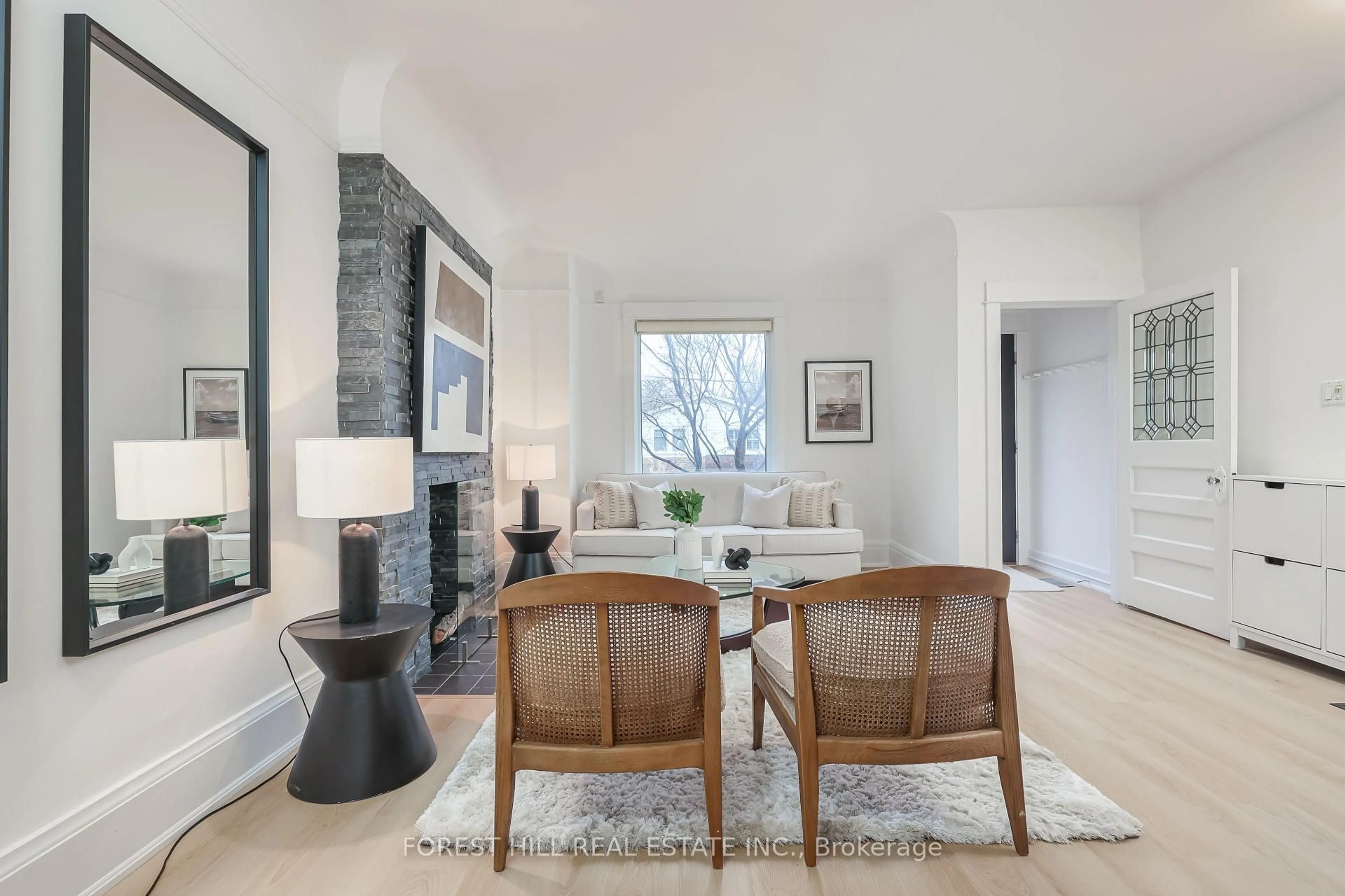 Unknown for 68 Sparkhall Ave, Toronto Ontario M4K 1G6