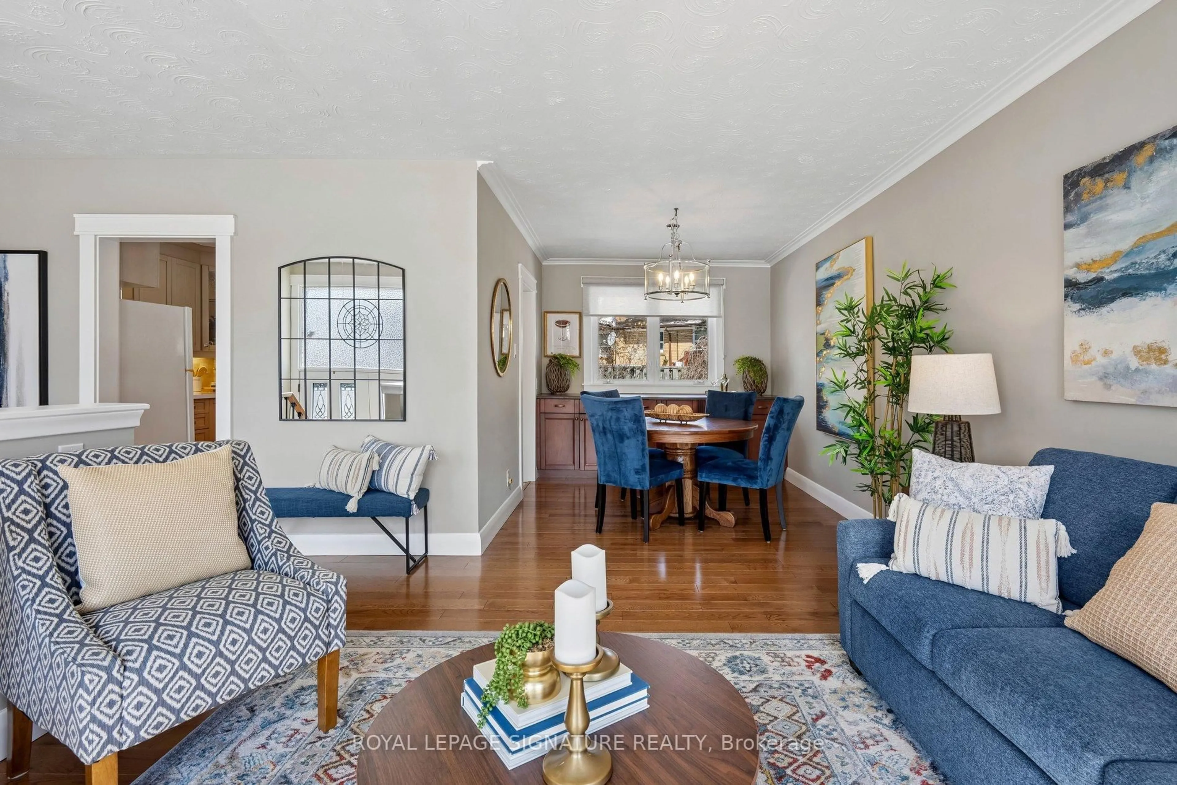 Living room with furniture, unknown for 90 Woodgarden Cres, Toronto Ontario M1E 3K2