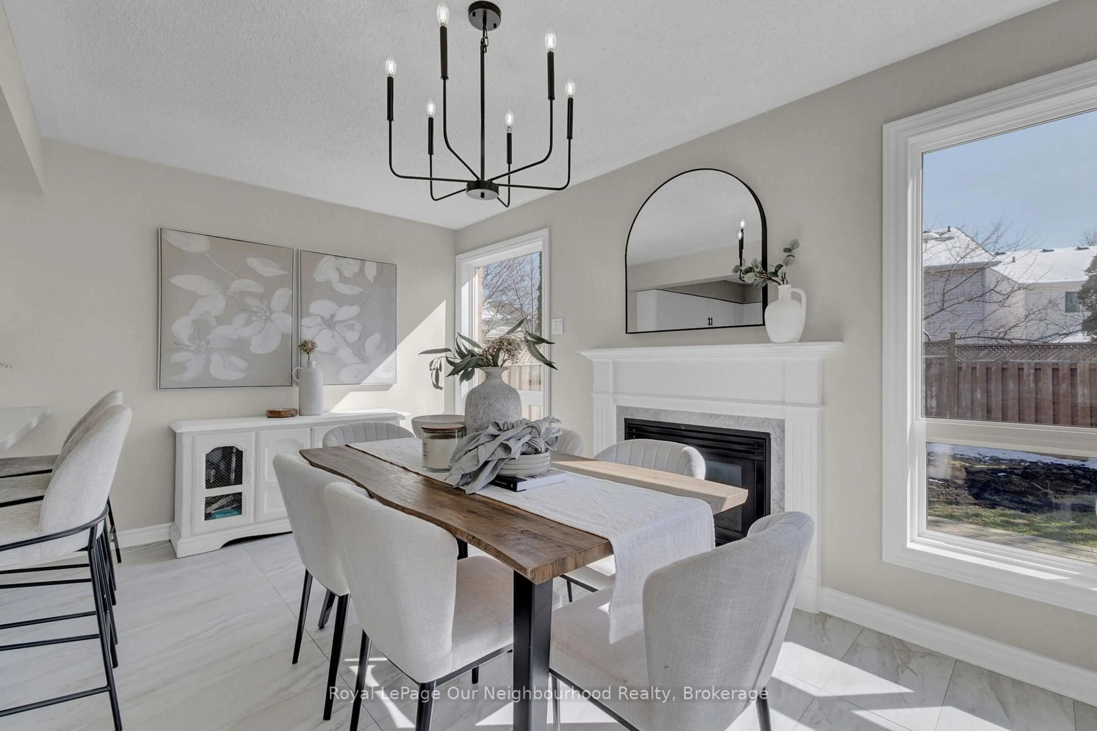 Dining room, unknown for 31 Brownstone Cres, Clarington Ontario L1E 2Y1