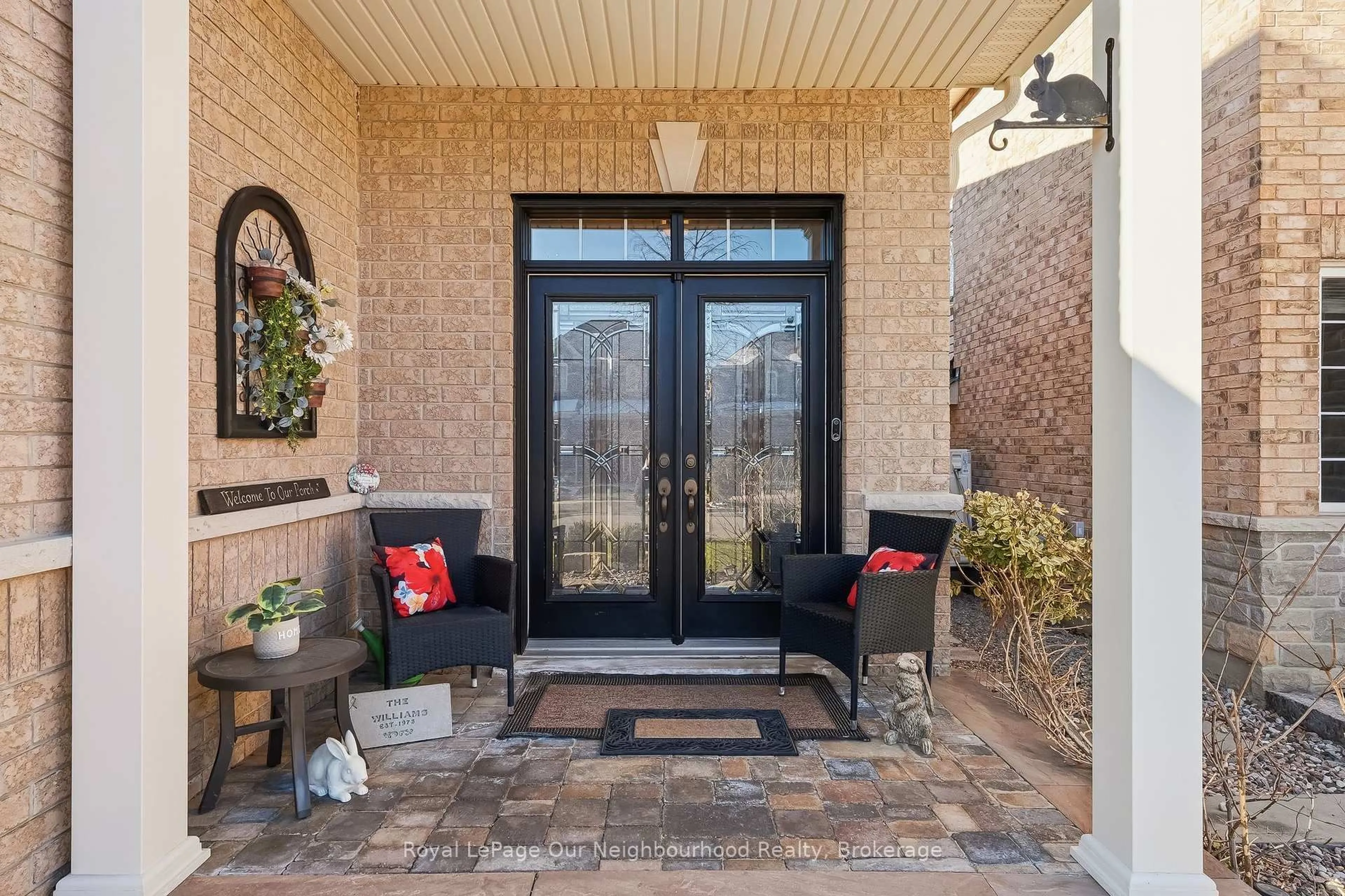 Indoor entryway for 36 Florence Dr, Whitby Ontario L1R 0K2