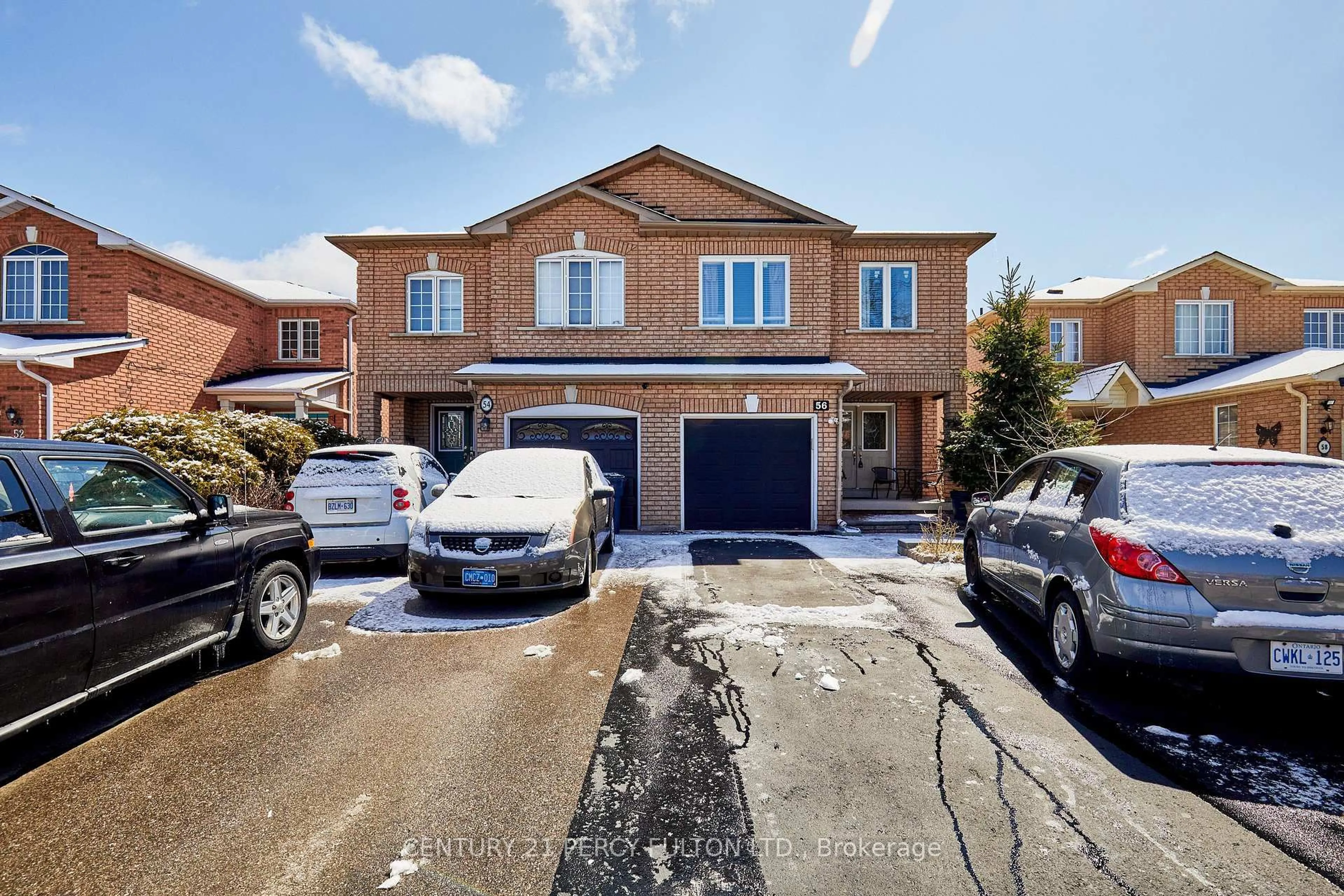A pic from outside/outdoor area/front of a property/back of a property/a pic from drone, street for 56 Havenlea Rd, Toronto Ontario M1X 1T2