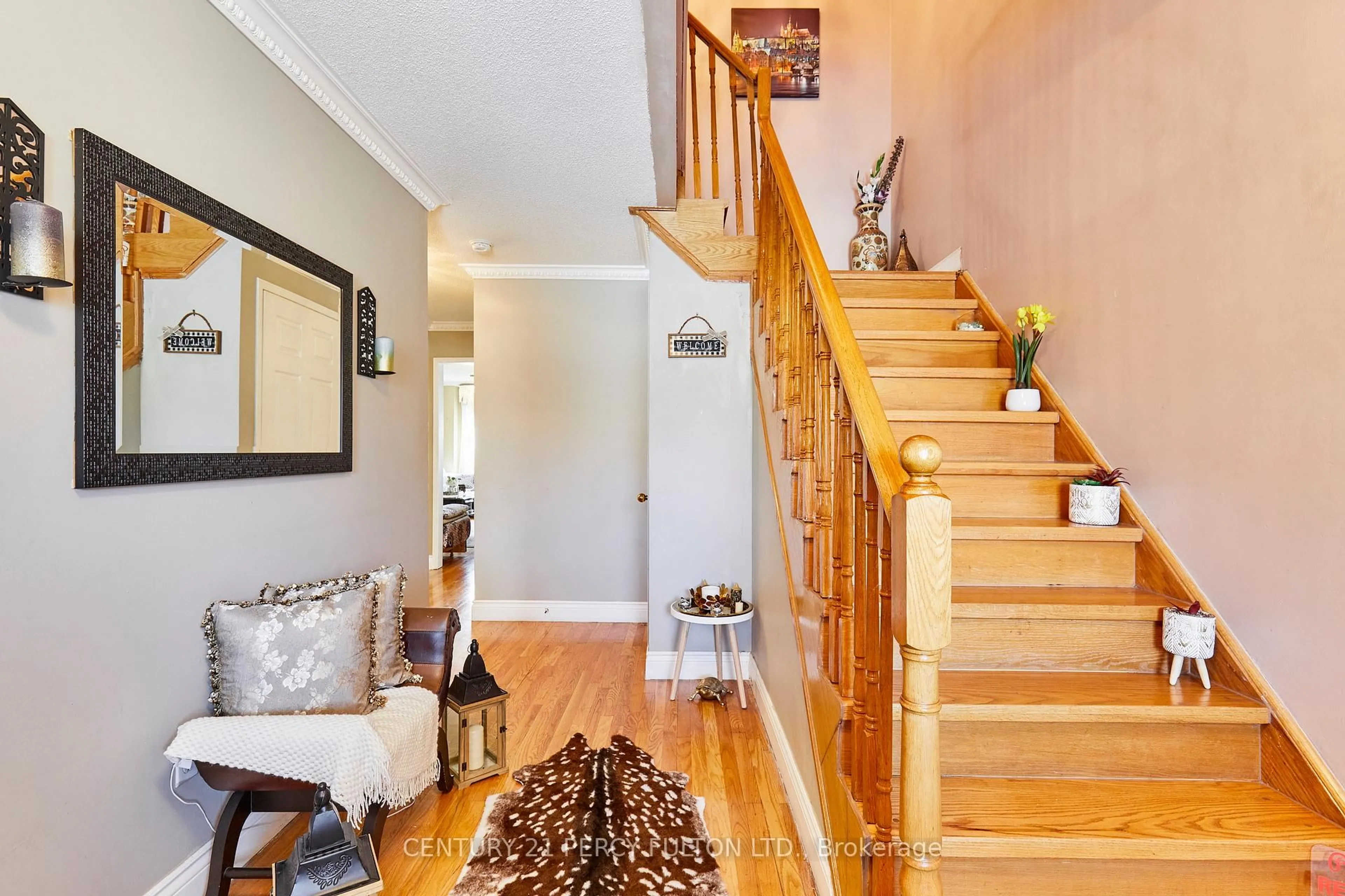 Indoor entryway for 56 Havenlea Rd, Toronto Ontario M1X 1T2