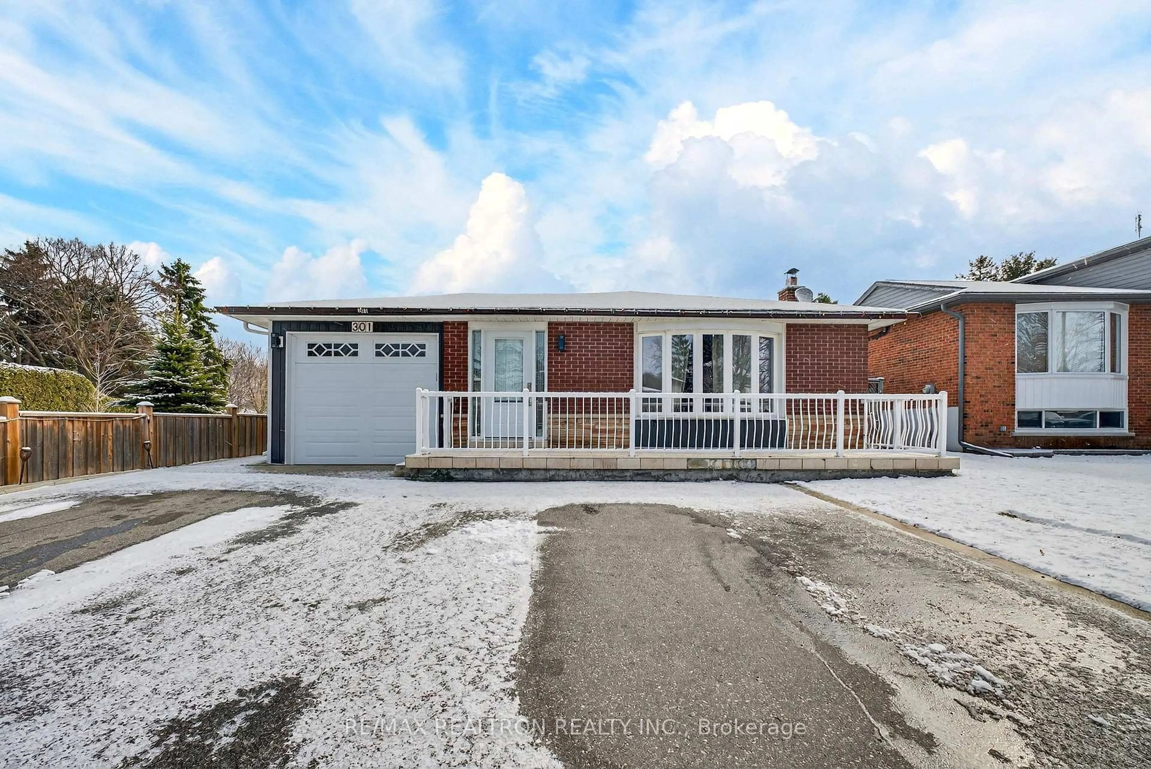 Home with brick exterior material, street for 301 Lupin Dr, Whitby Ontario L1N 1Y5