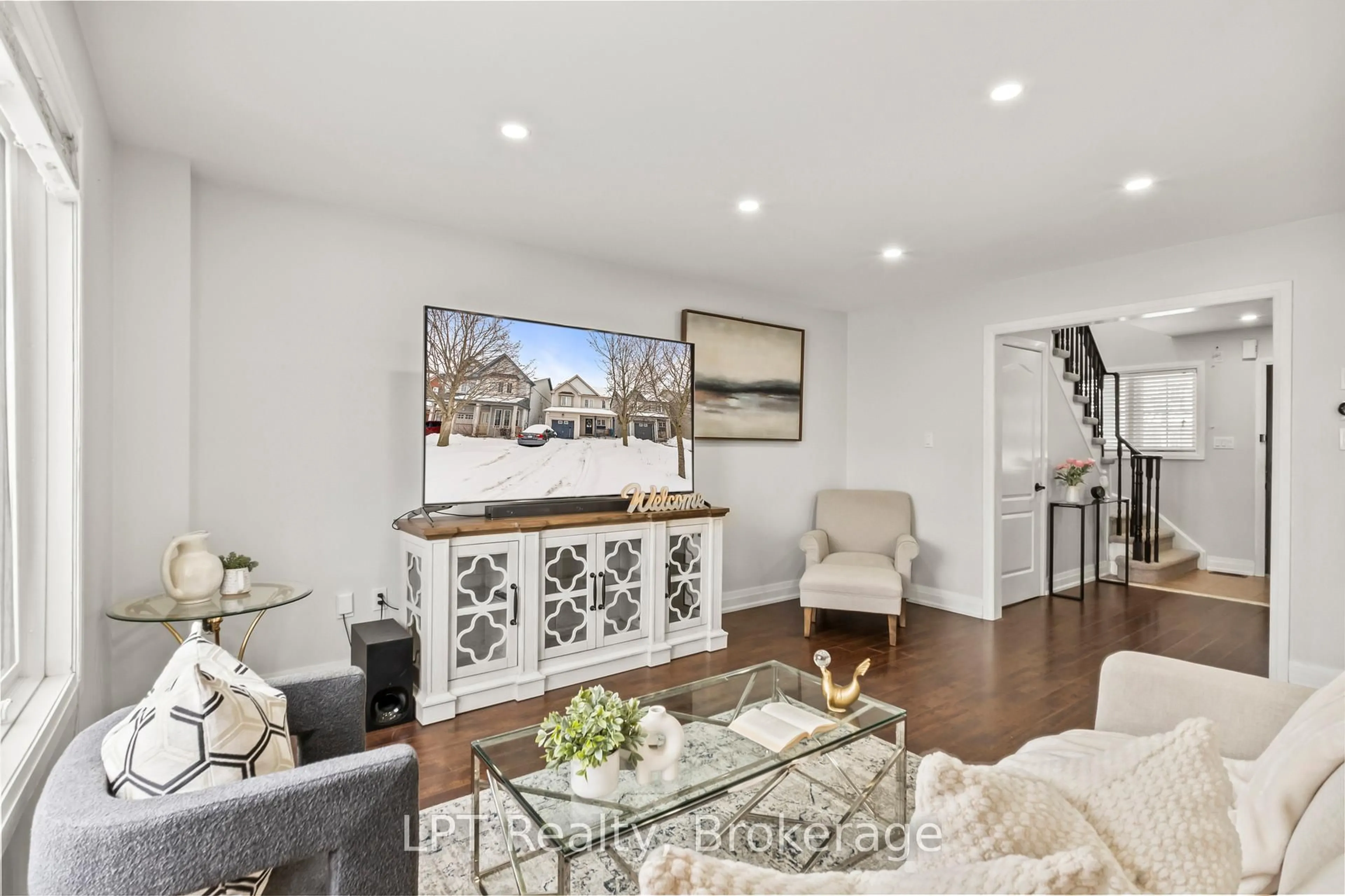 Living room with furniture, unknown for 52 Norland Circ, Oshawa Ontario L1L 0A6