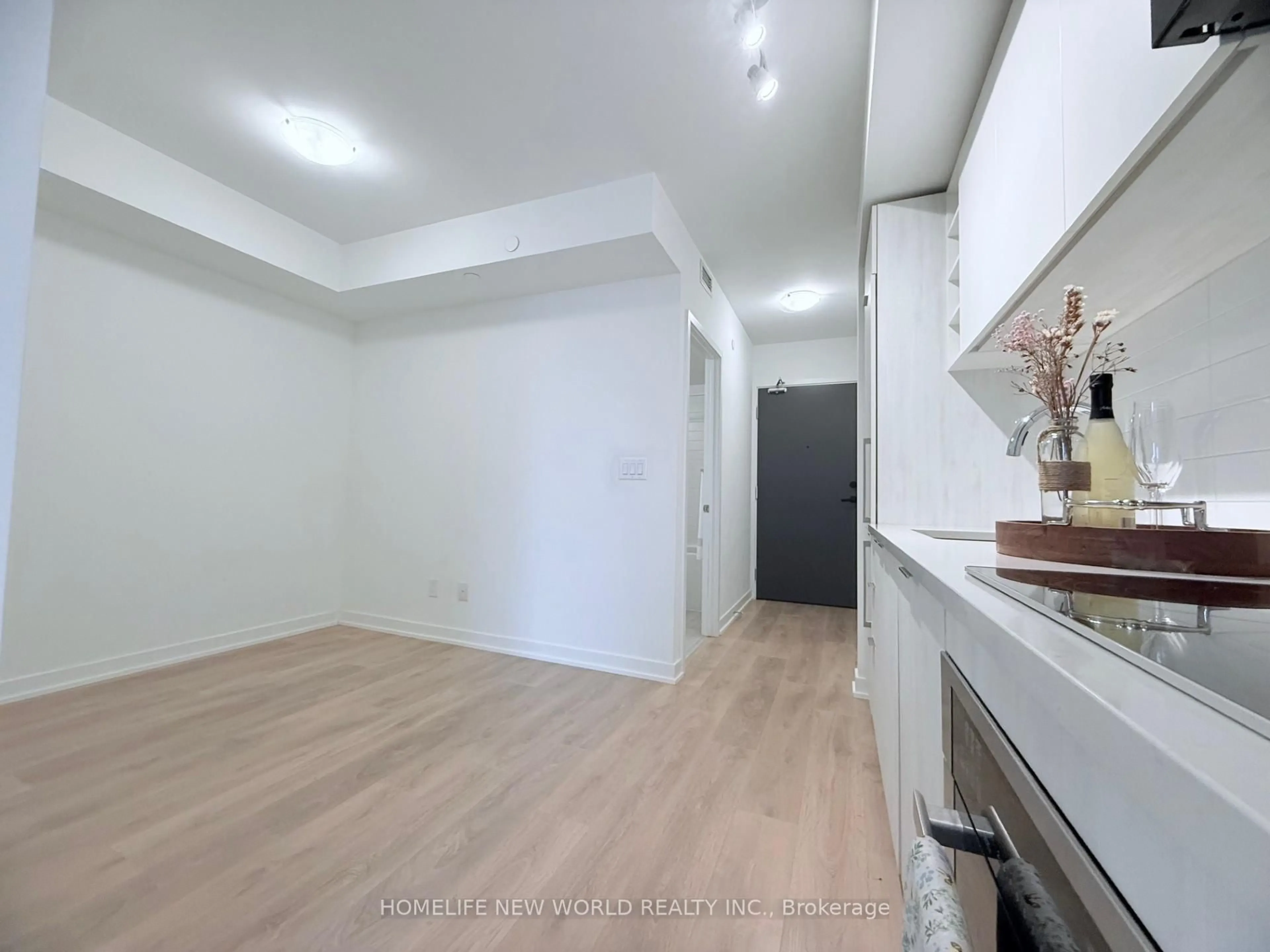 A pic of a room for 2031 kennedy Rd #2117, Toronto Ontario M1T 0B8