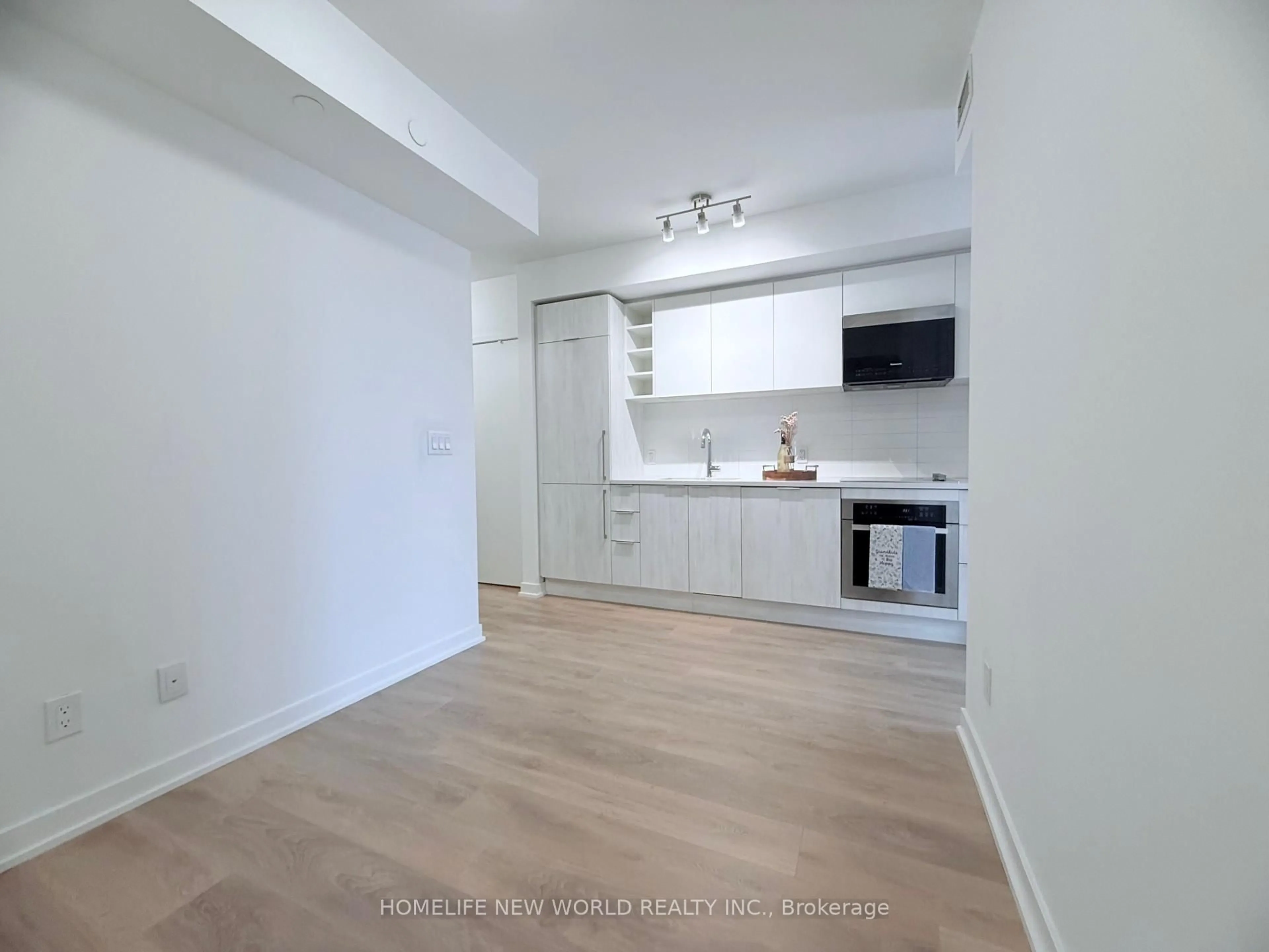 A pic of a room for 2031 kennedy Rd #2117, Toronto Ontario M1T 0B8