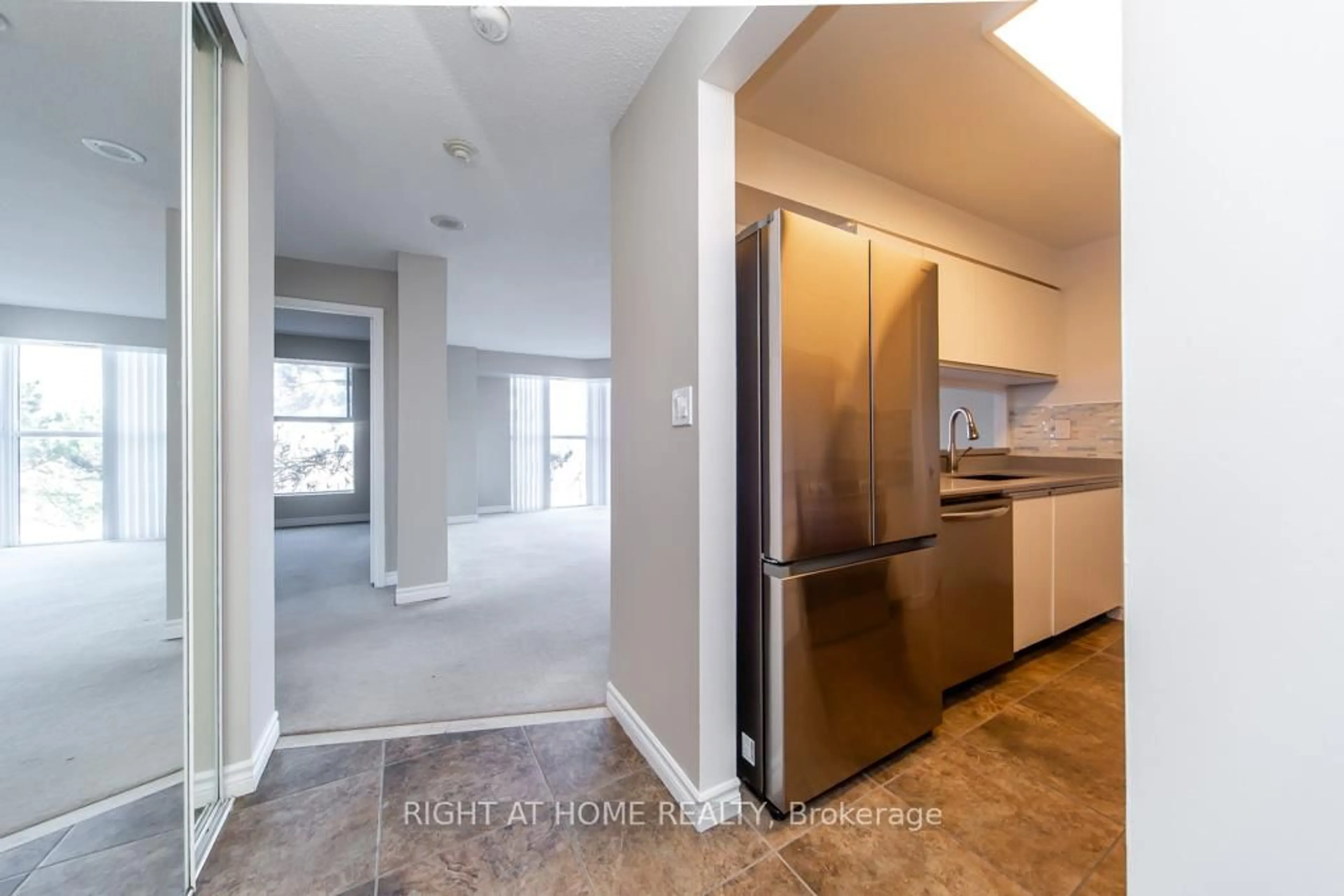 Unknown for 90 Dale Ave #301, Toronto Ontario M1J 3N4