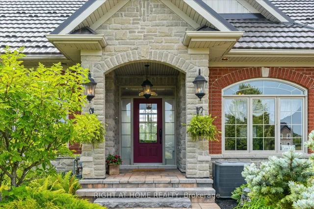 7 Clyde Crt, Scugog 5