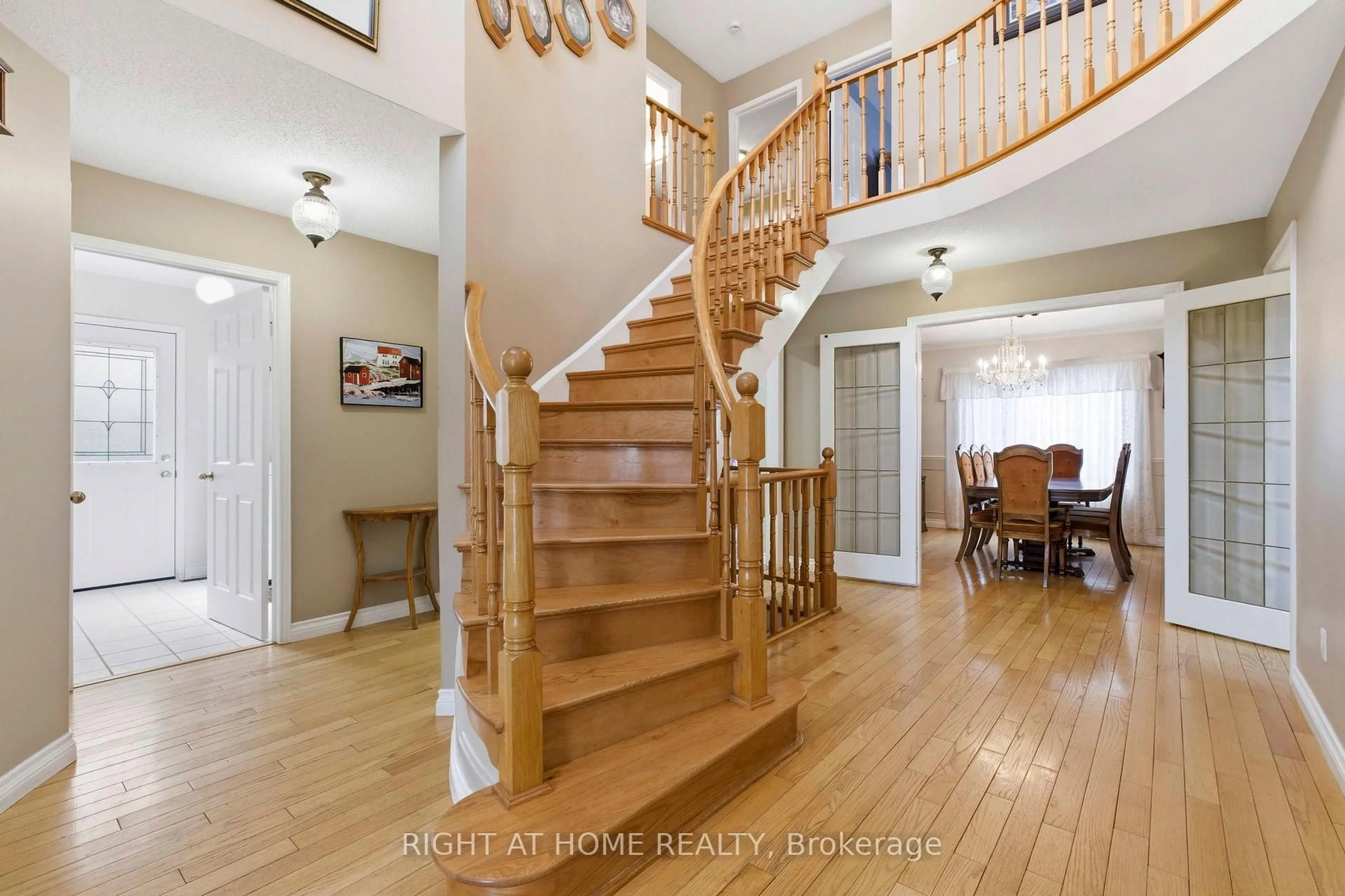 Unknown for 620 Aspen Rd, Pickering Ontario L1V 3T7