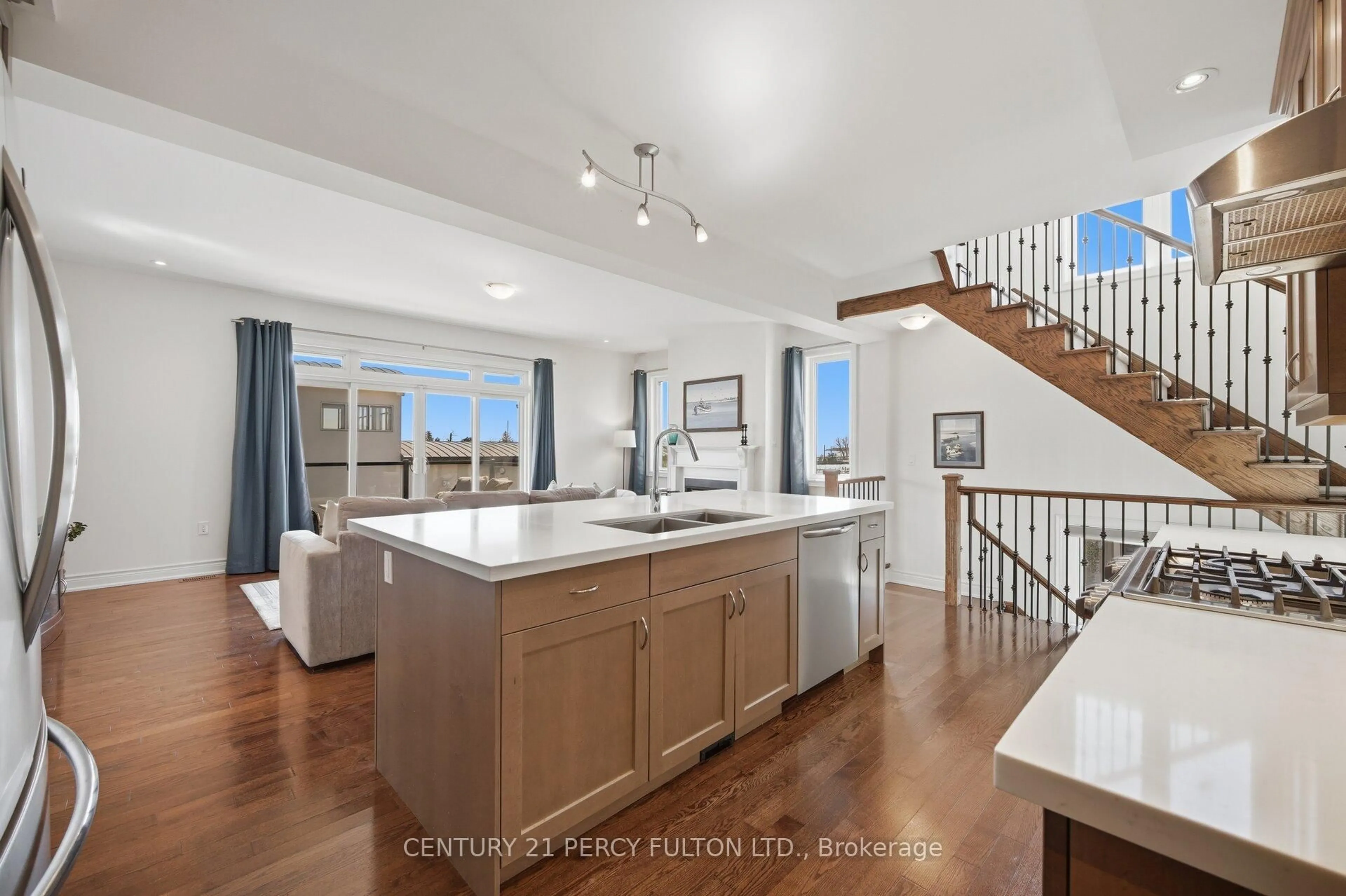 Open concept kitchen, unknown for 1281 Wharf St, Pickering Ontario L1W 1A2