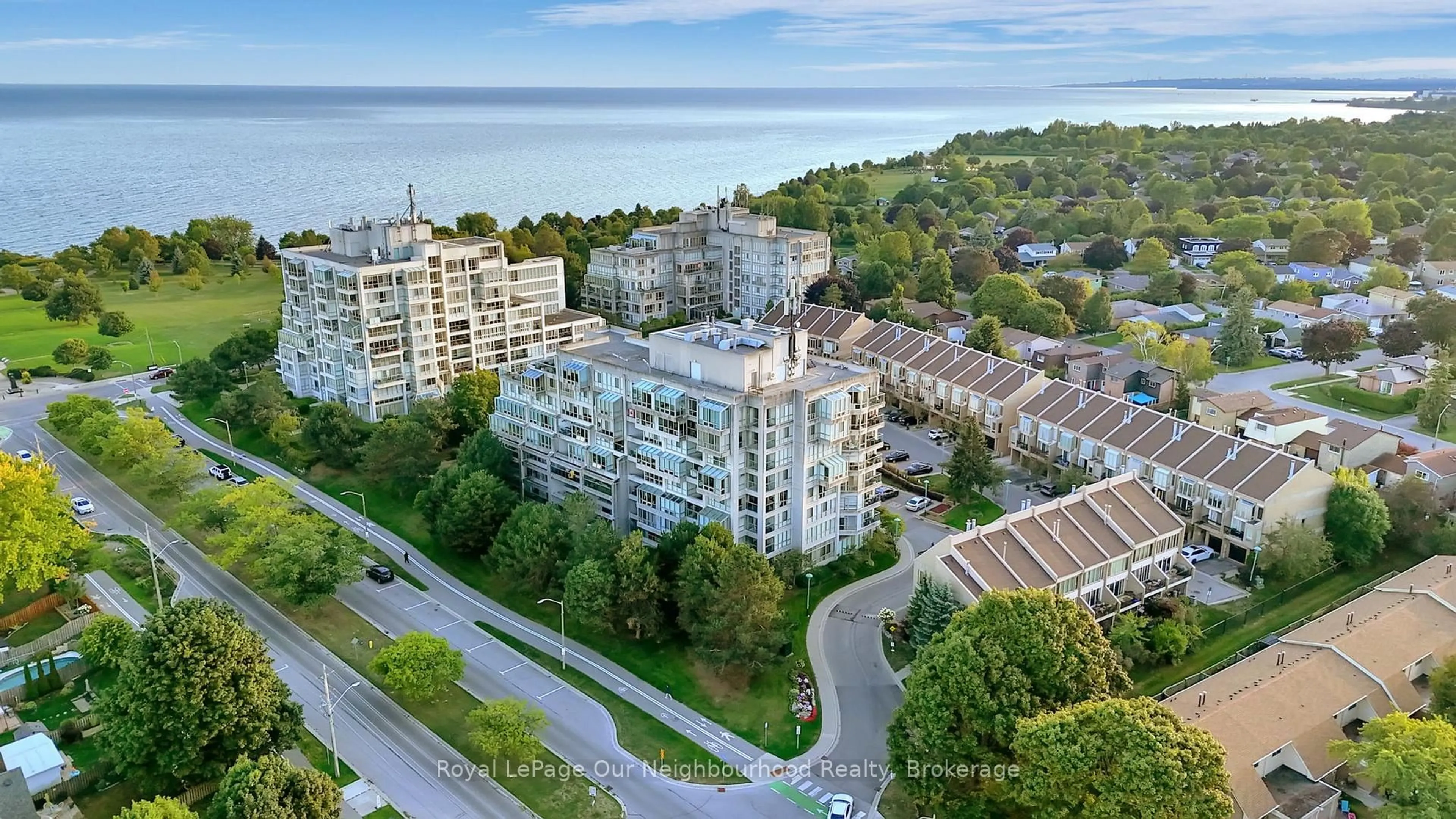 A pic from outside/outdoor area/front of a property/back of a property/a pic from drone, city buildings view from balcony for 25 Cumberland Lane #304, Ajax Ontario L1S 7K1