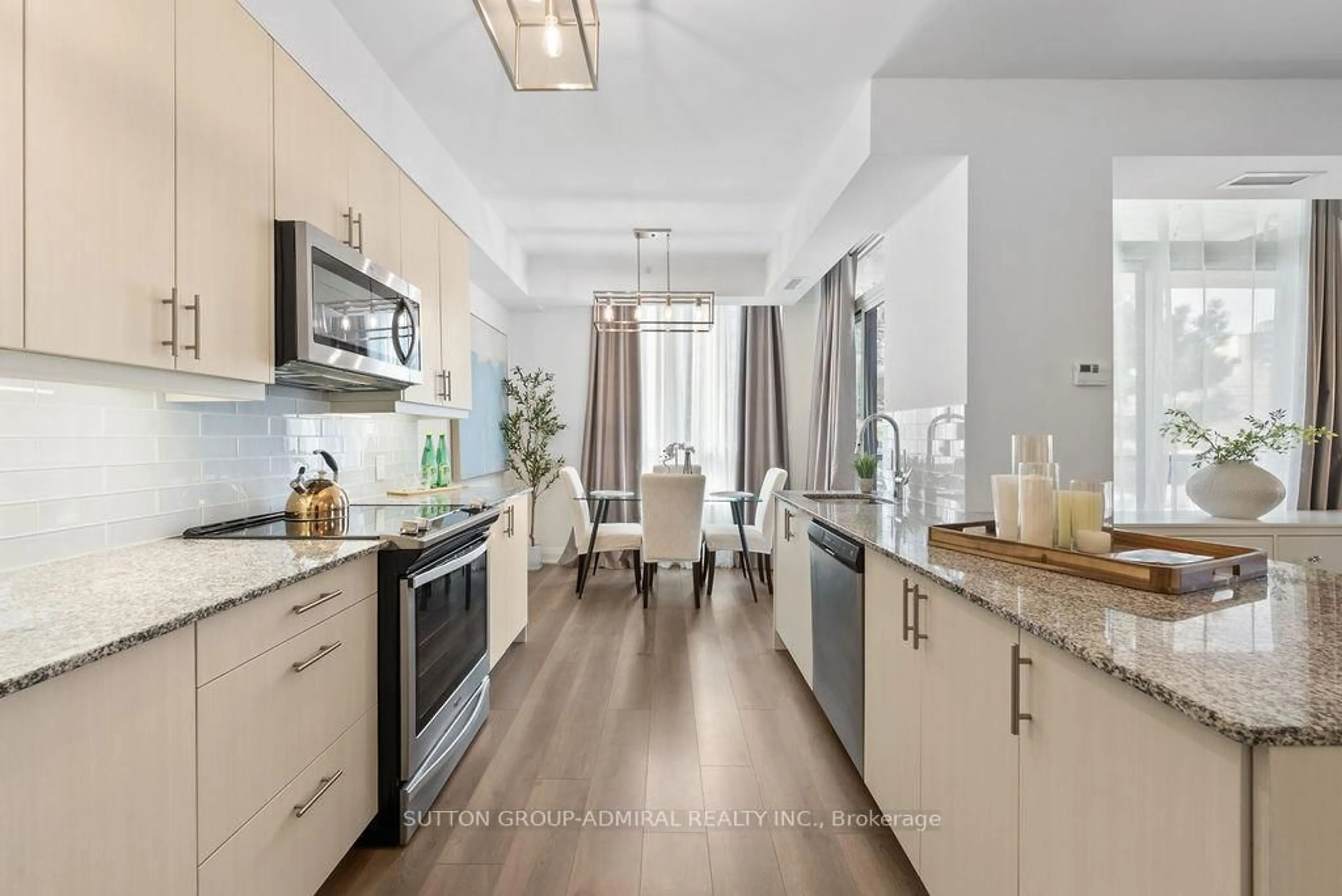 Open concept kitchen, ceramic/tile floor for 3655 Kingston Rd #210, Toronto Ontario M1M 0E2