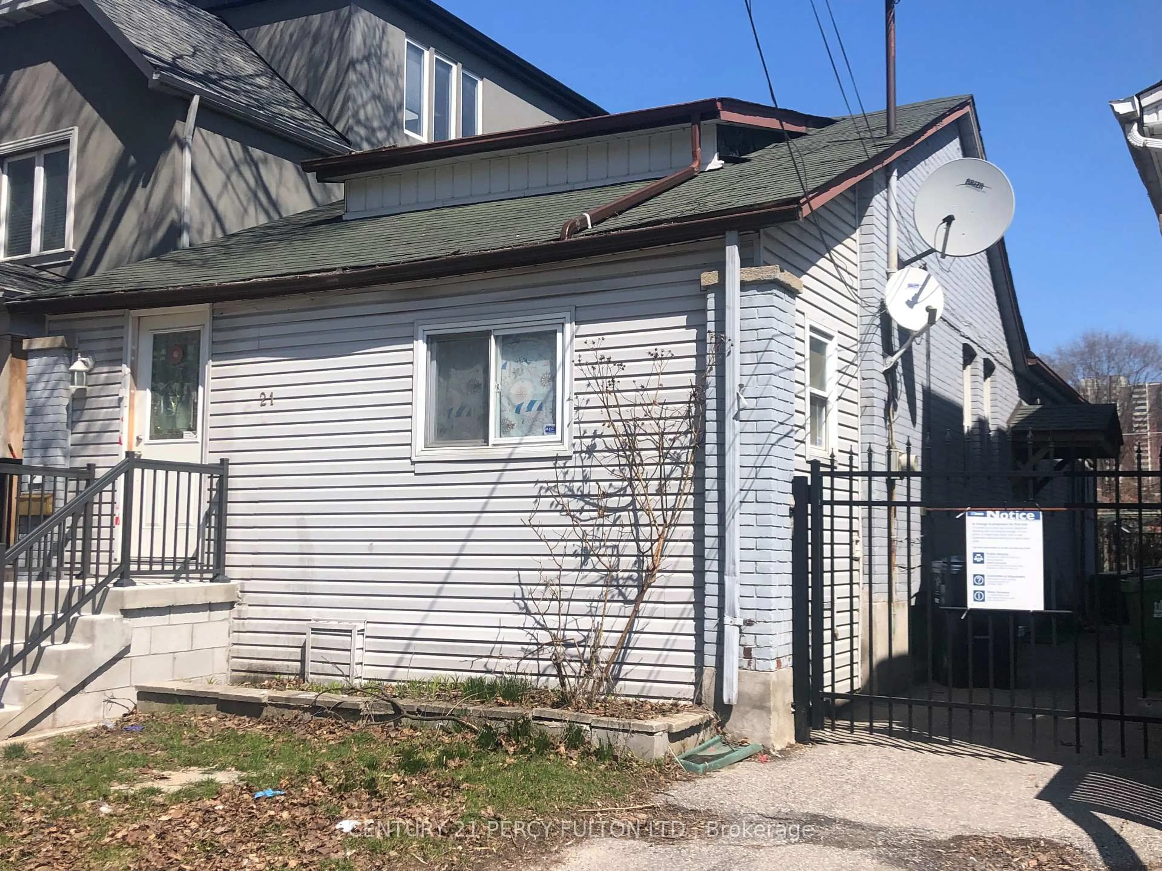 Unknown for 21 Eastdale Ave, Toronto Ontario M4C 4Z8