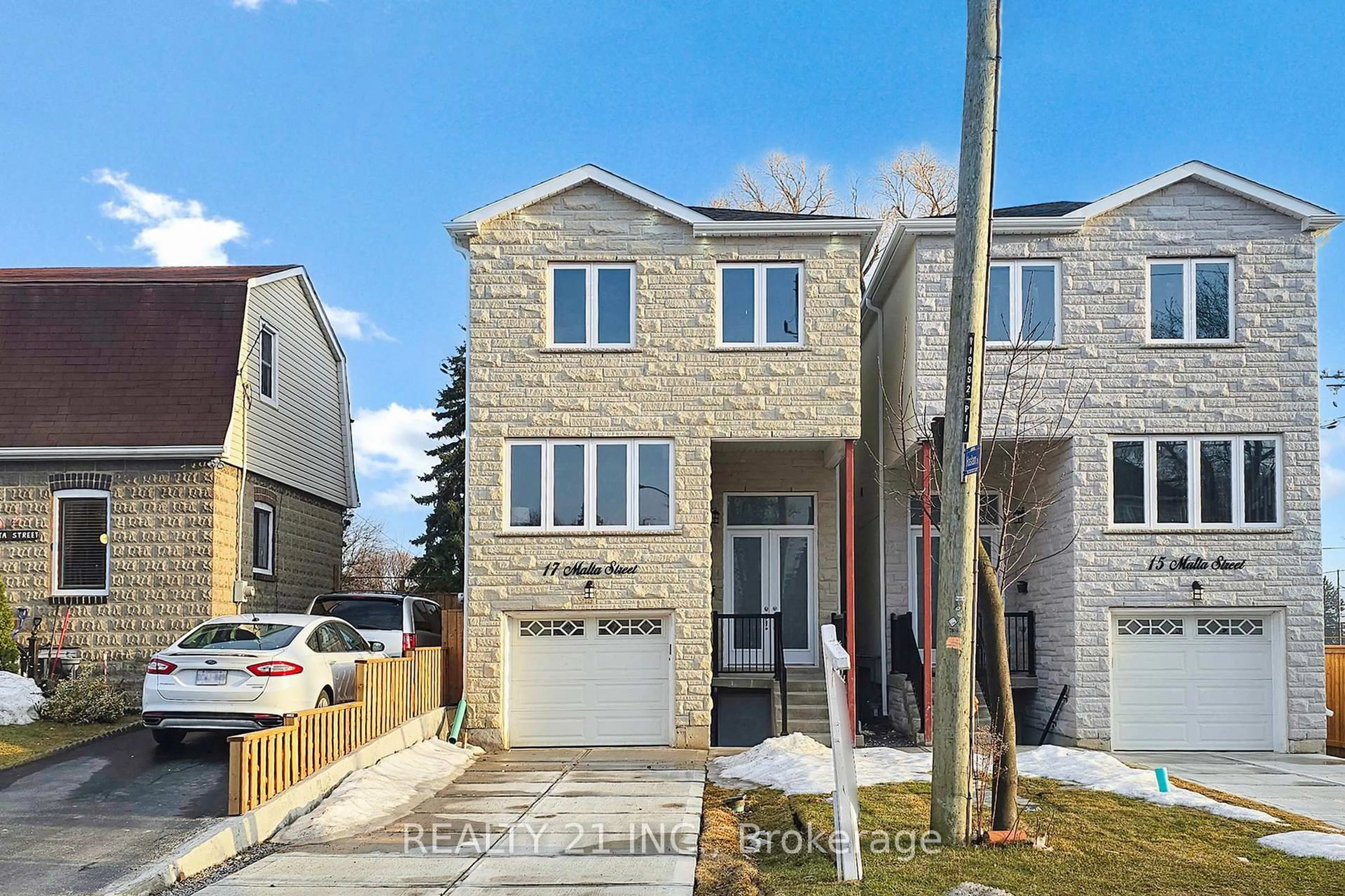 Home with brick exterior material, street for 15 Malta St, Toronto Ontario M1N 2L2