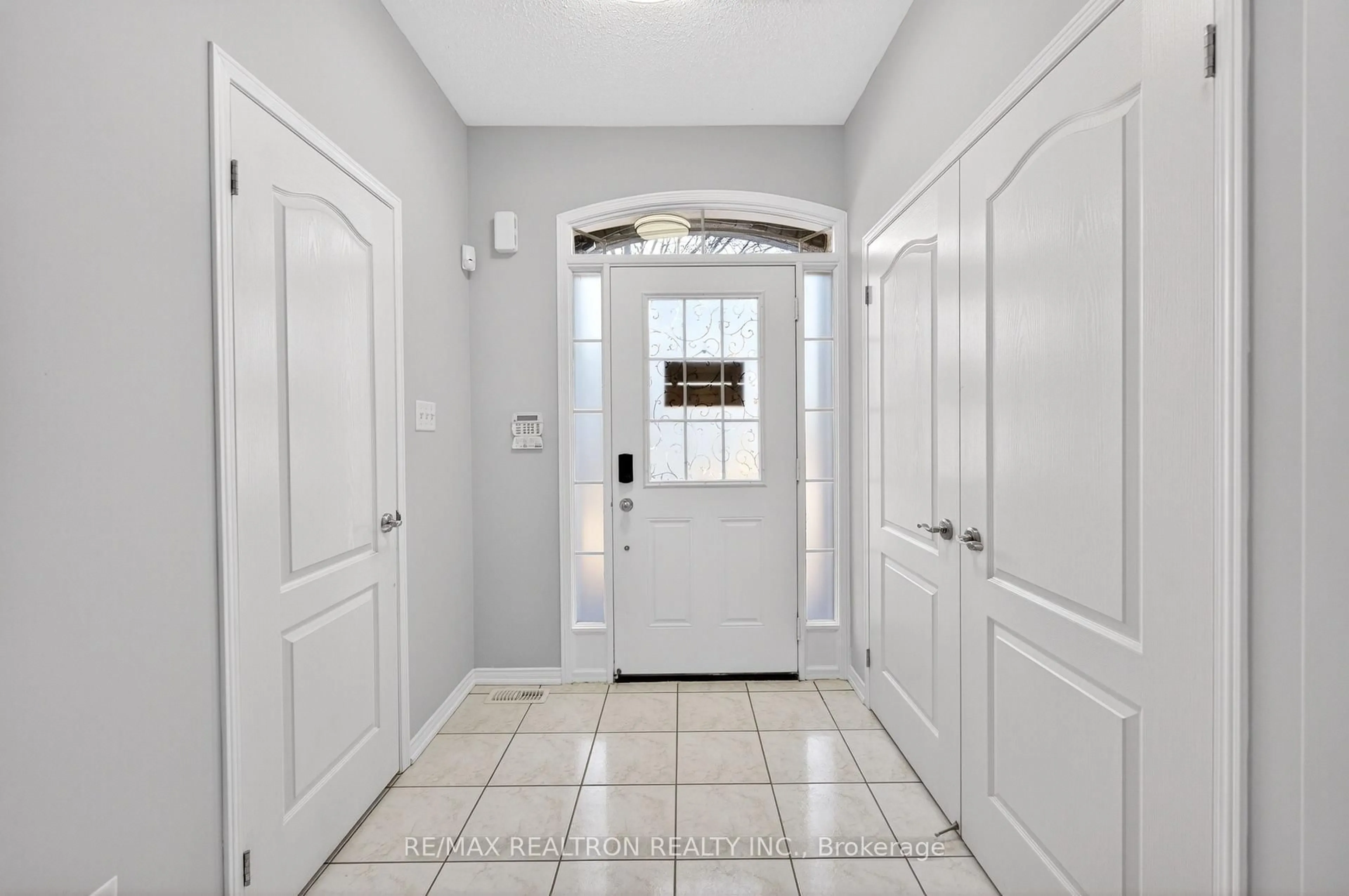 Indoor entryway for 76 Booker Dr, Ajax Ontario L1Z 0J4