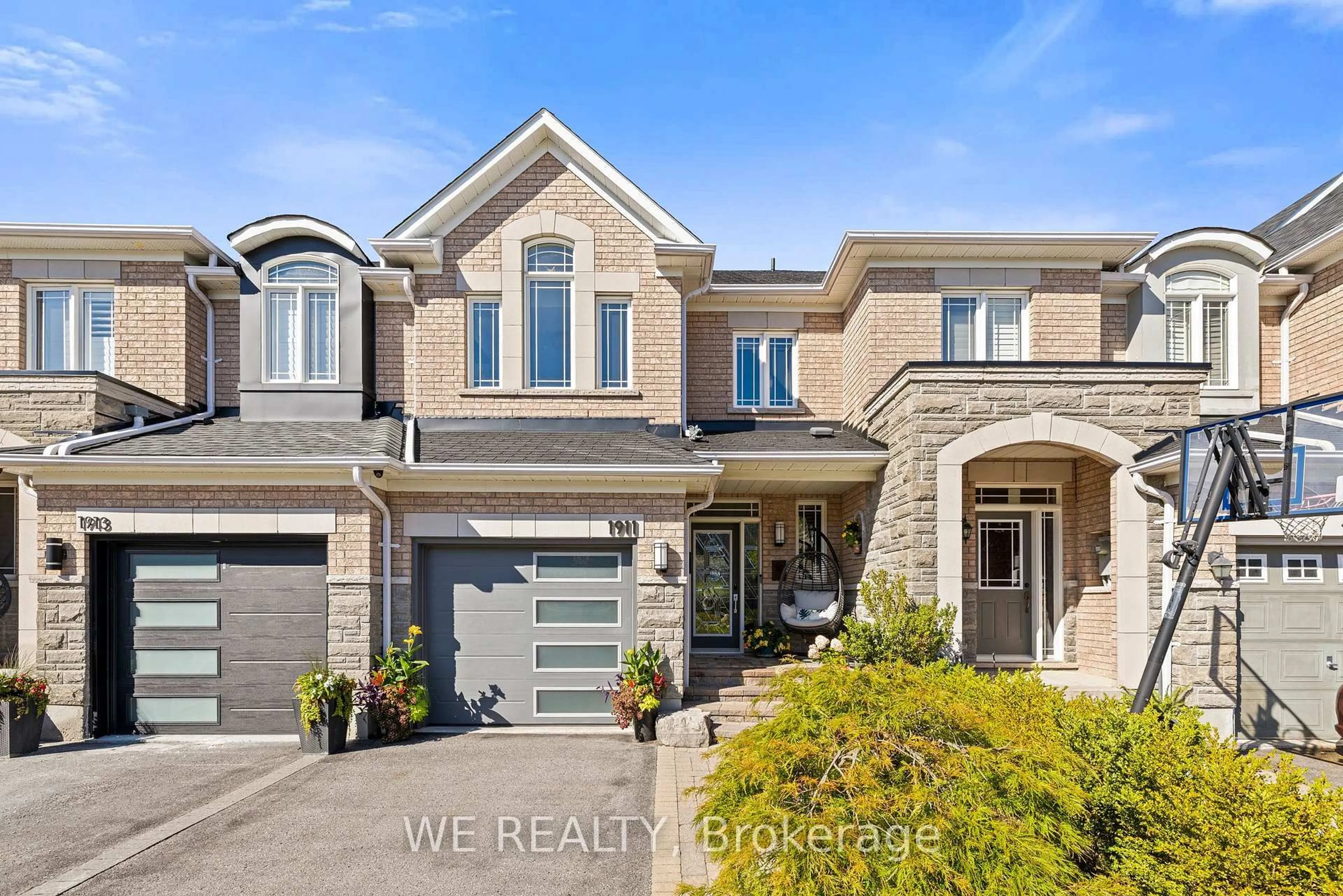 Home with brick exterior material, street for 1911 Calvington Dr, Pickering Ontario L1V 0B3