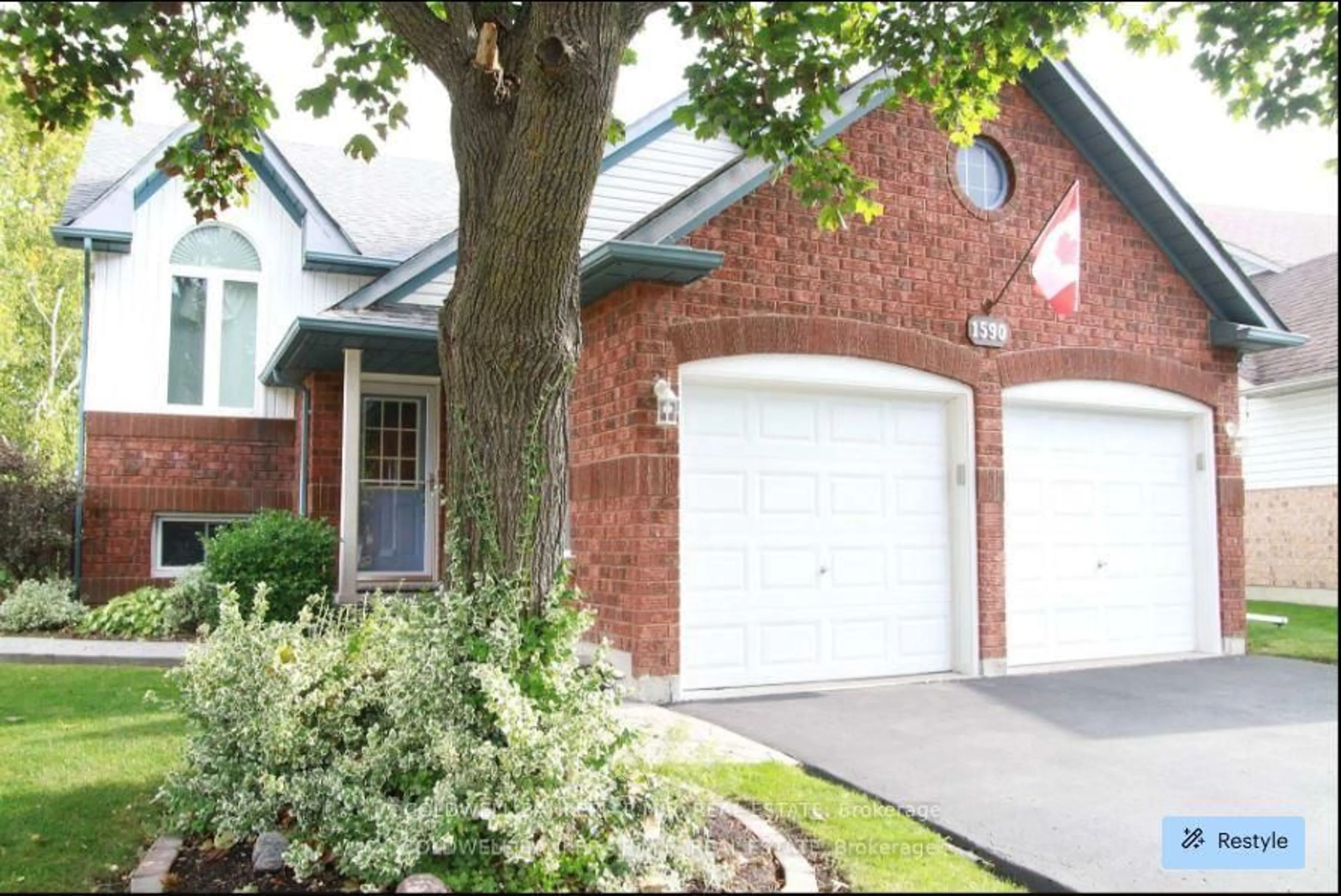 Home with brick exterior material, street for 1590 Edenwood Crt, Oshawa Ontario L1G 7Y6