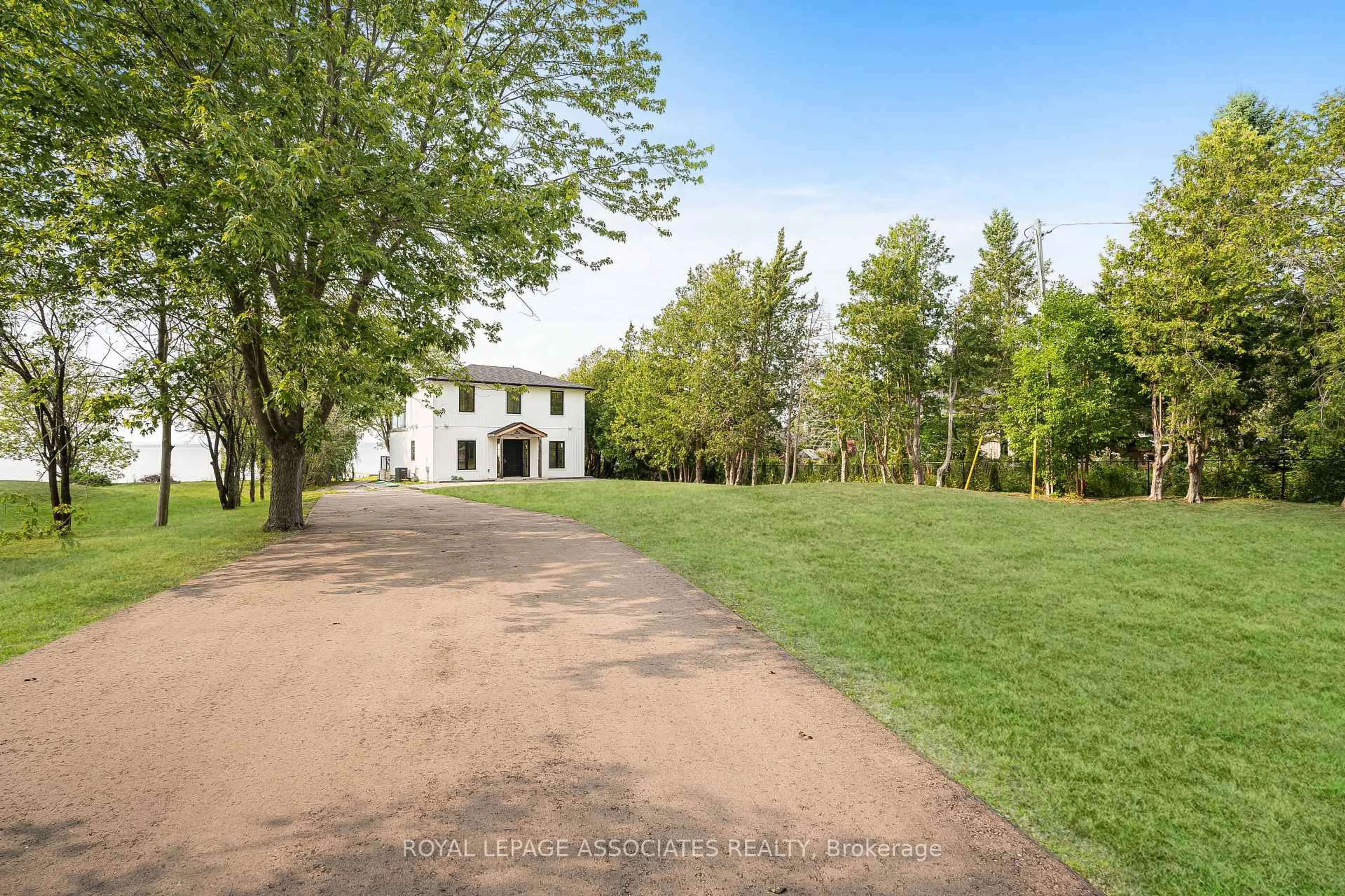 A pic from outside/outdoor area/front of a property/back of a property/a pic from drone, unknown for 46 Williams Point Rd, Scugog Ontario L0B 1E0