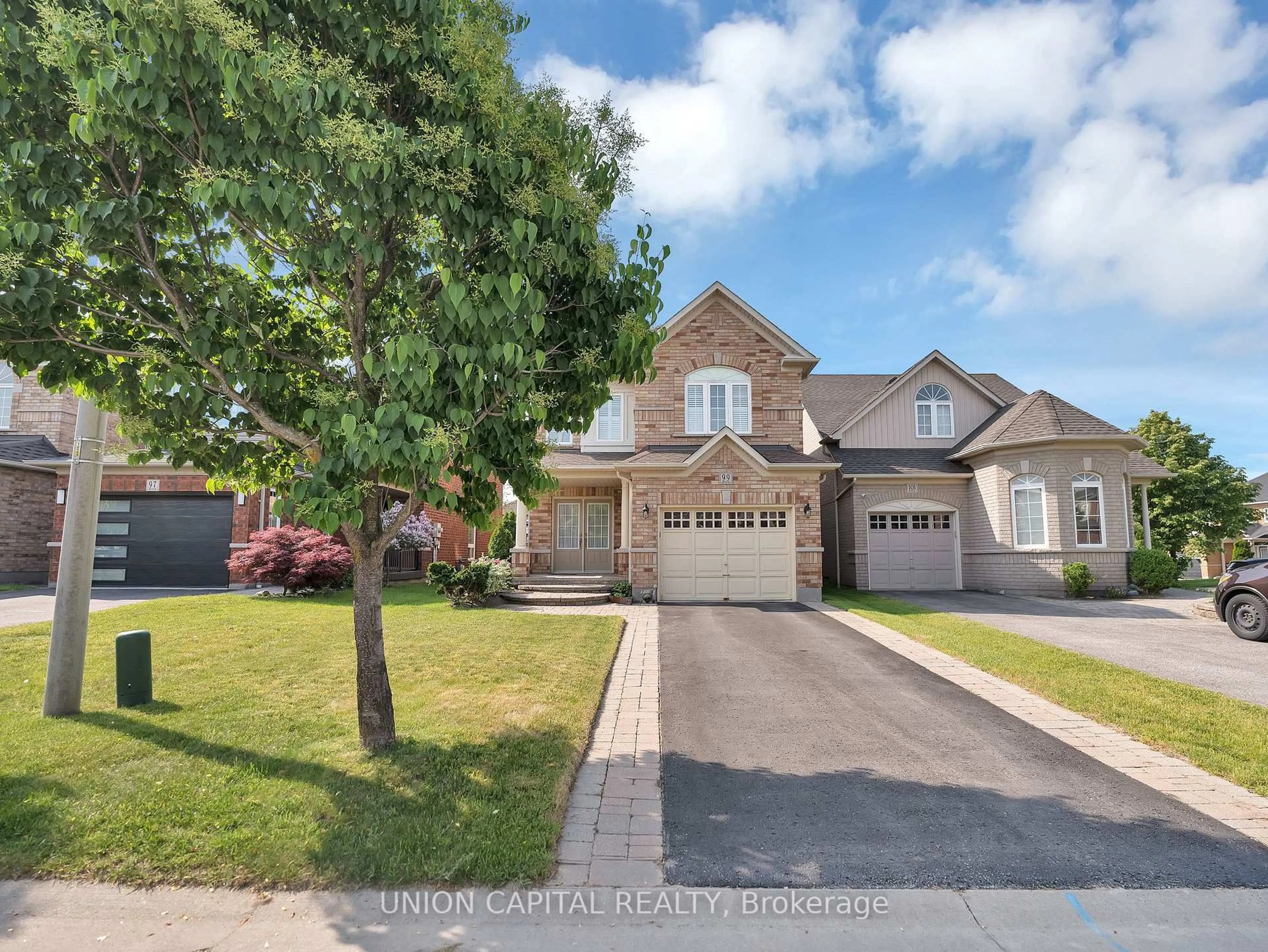 Unknown for 99 Scepter Pl, Whitby Ontario L1R 3A6